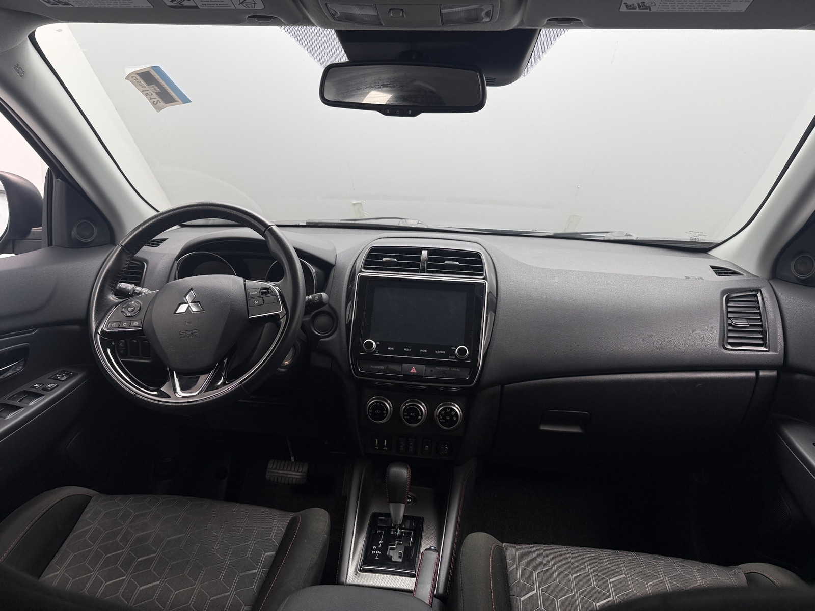 Thumbnail: 2023 Mitsubishi Outlander Sport - 3