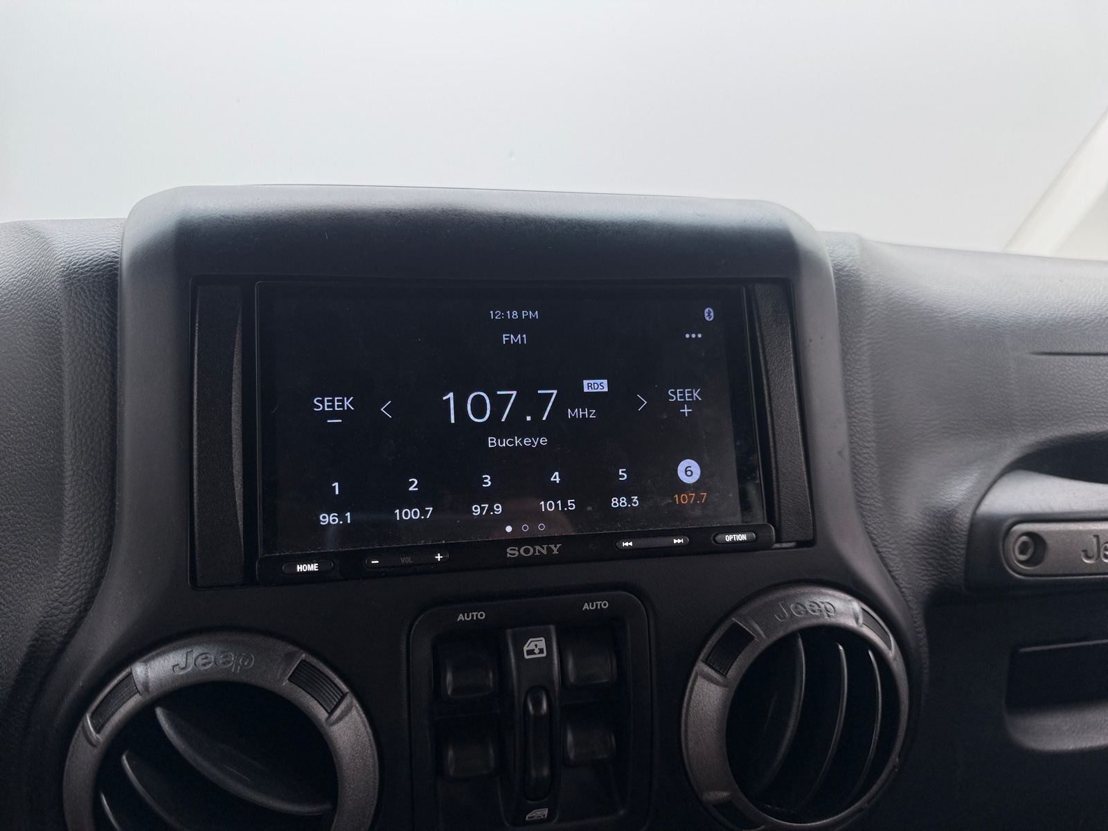 Thumbnail: 2016 Jeep Wrangler - 4
