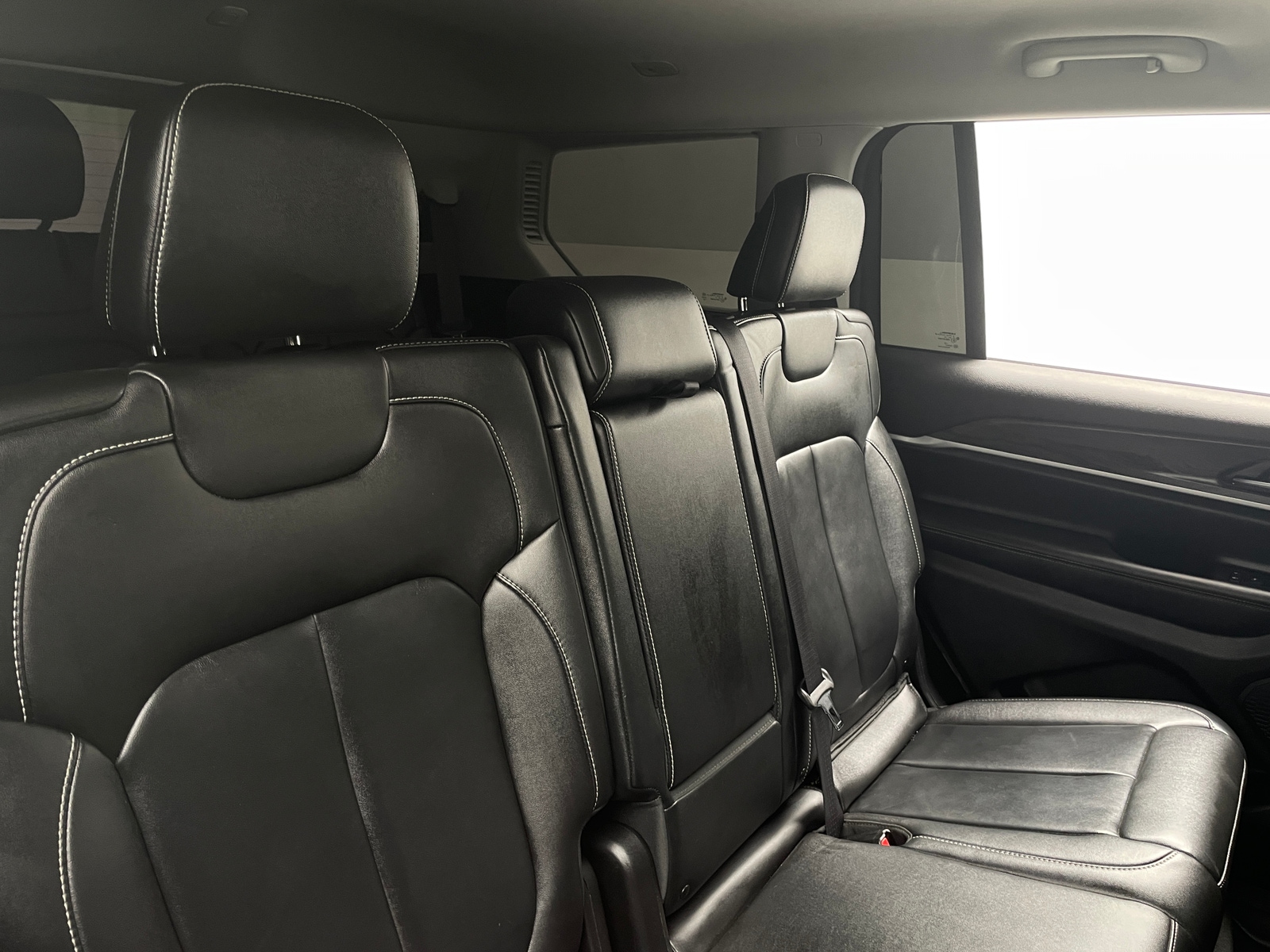 Thumbnail: 2023 Jeep Grand Cherokee L - 5