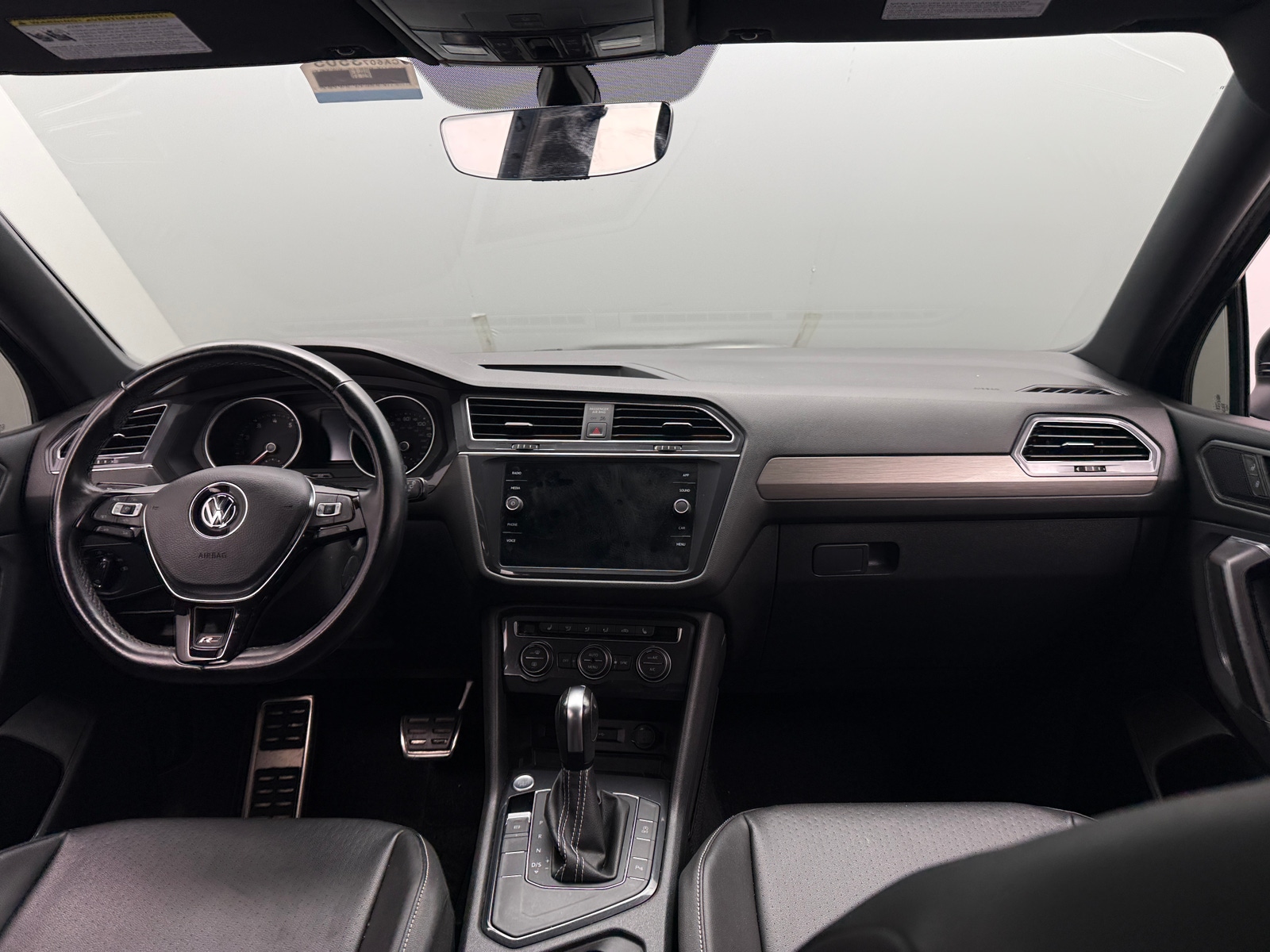 Thumbnail: 2021 Volkswagen Tiguan - 2