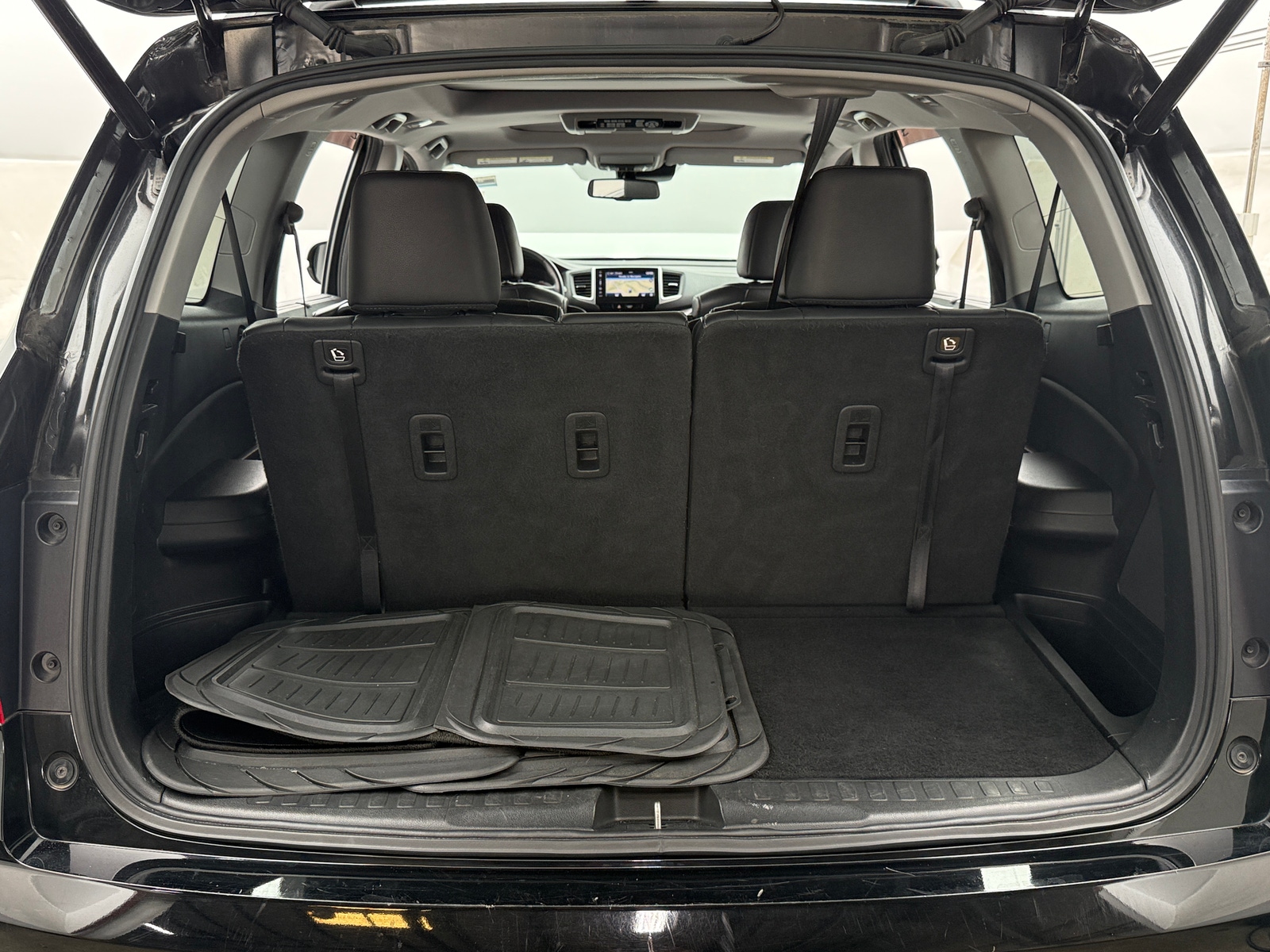 Thumbnail: 2017 Honda Pilot - 7