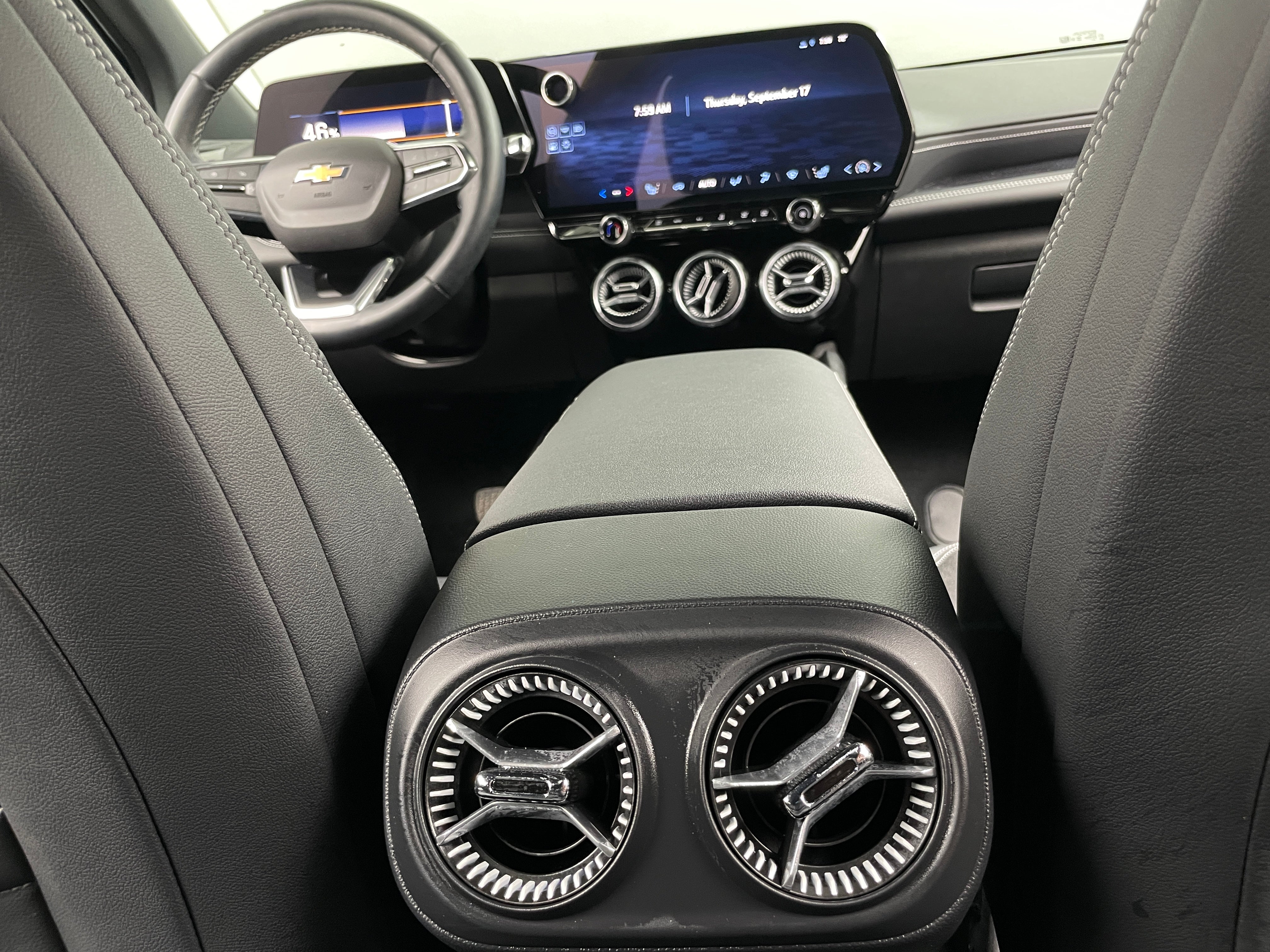 Used 2024 Chevrolet Blazer EV LT with VIN 3GNKDBRJ5RS291337 for sale in Auburn, WA