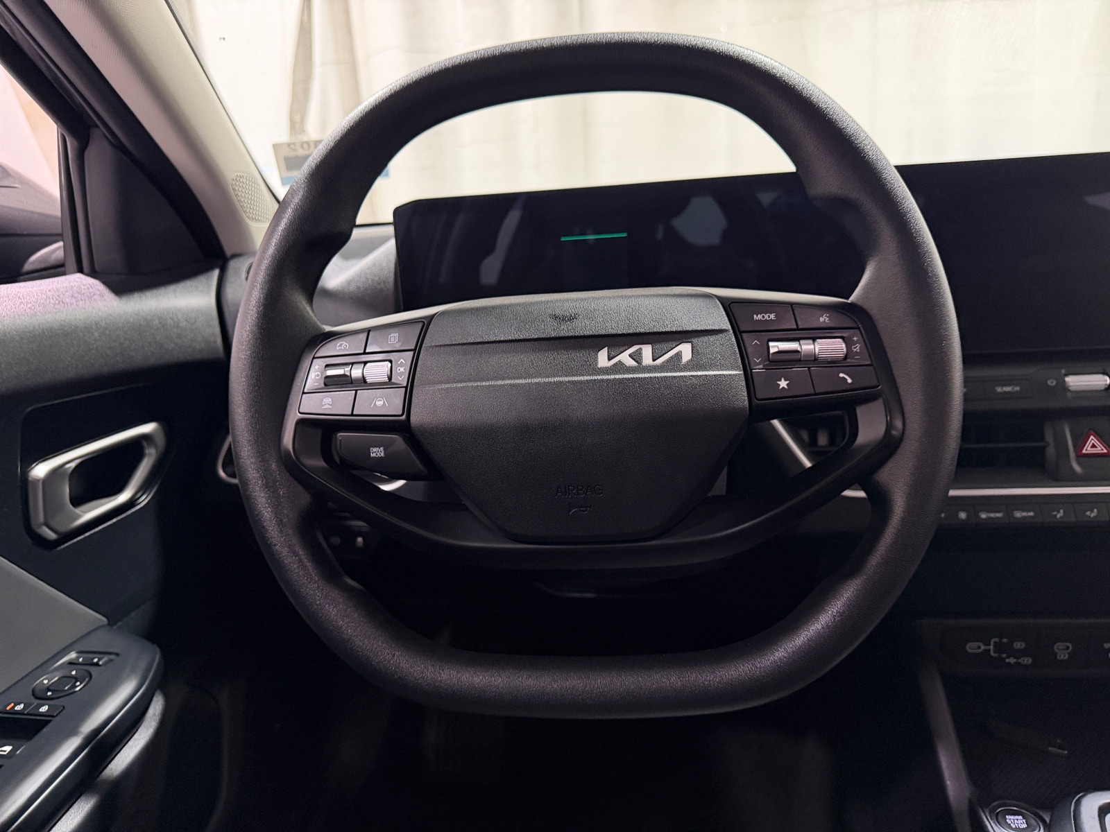 Thumbnail: 2025 Kia K4 - 5