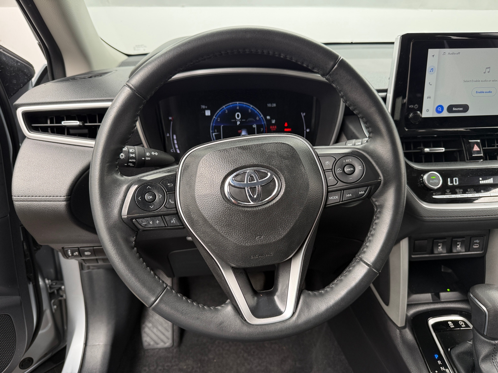 Thumbnail: 2025 Toyota Corolla Cross - 4