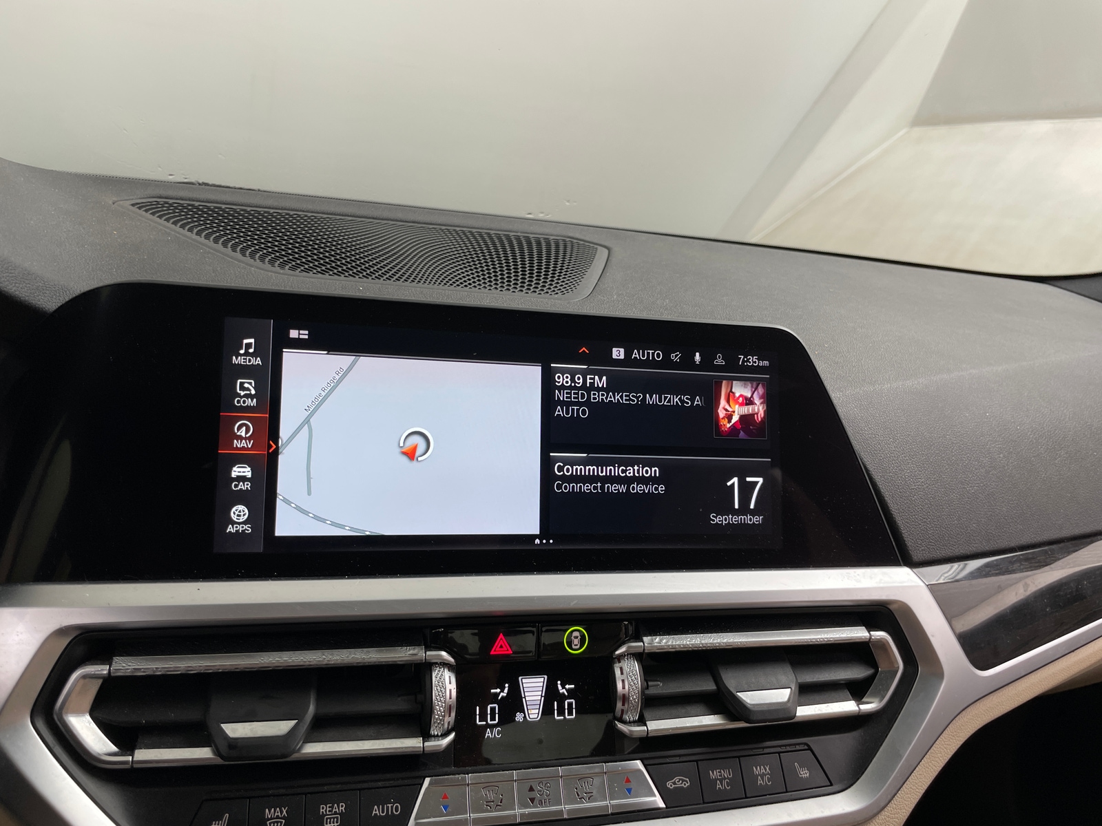 Thumbnail: 2019 BMW 3 Series - 3