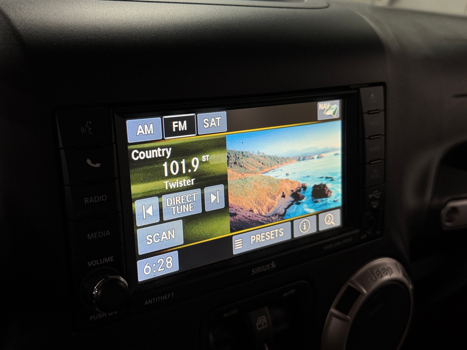 Thumbnail: 2017 Jeep Wrangler - 4