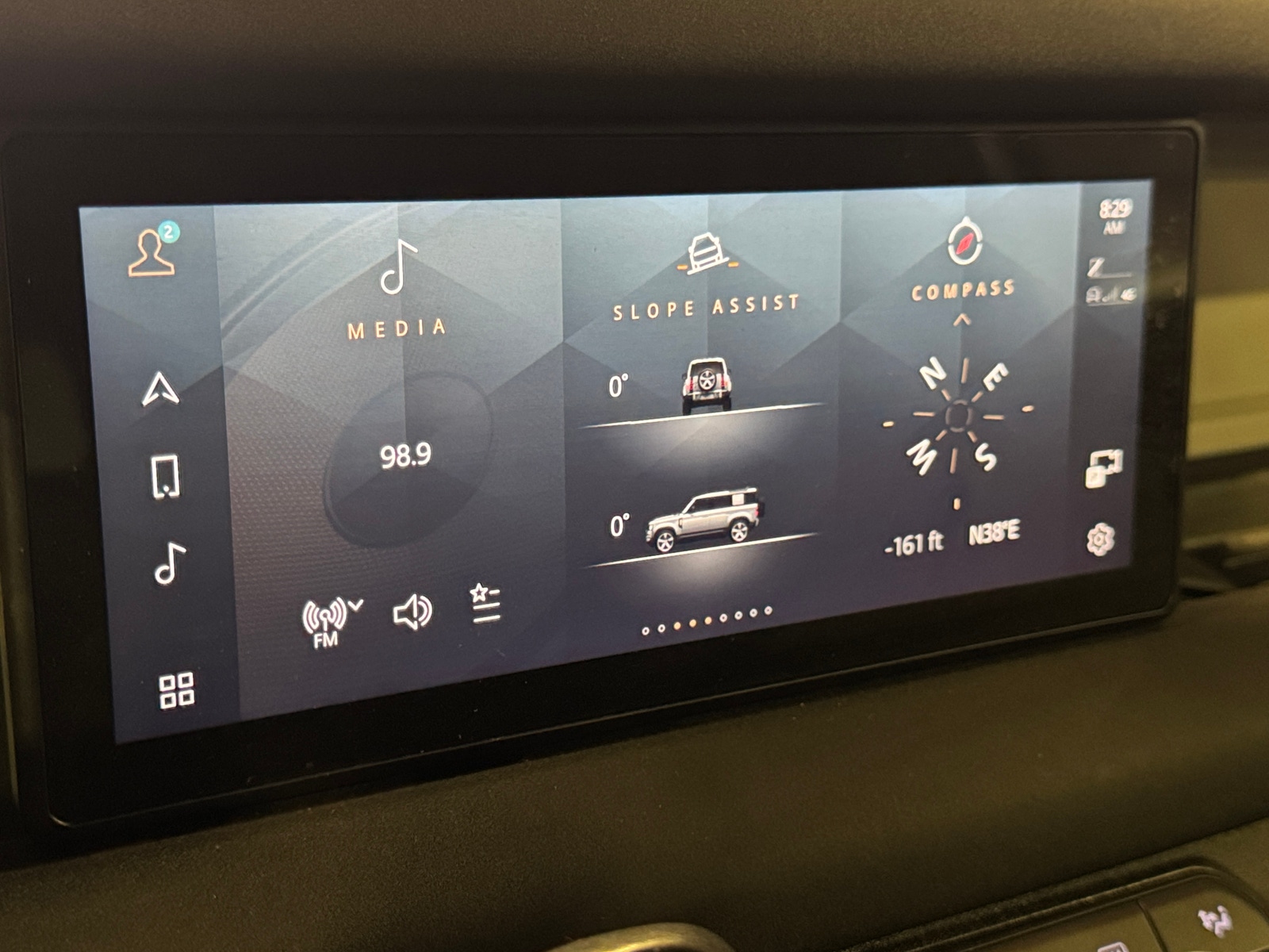 Thumbnail: 2021 Land Rover Defender - 4