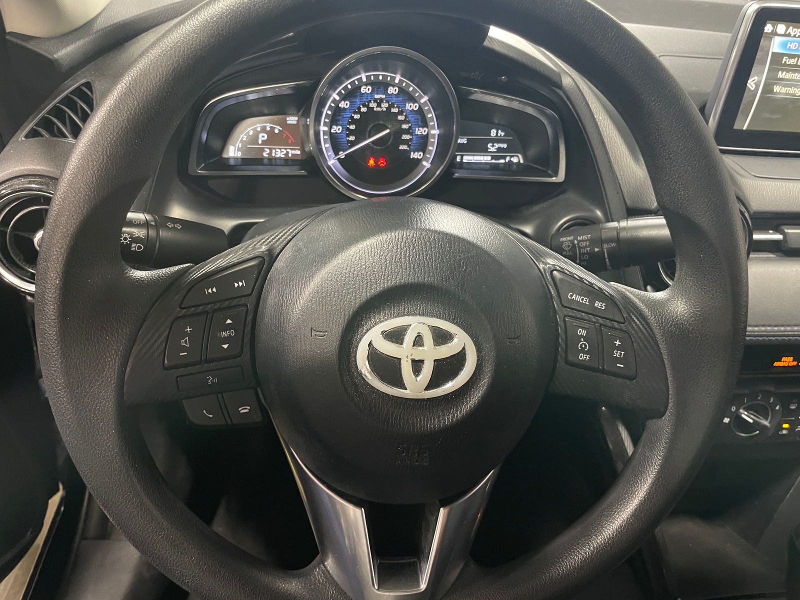 Thumbnail: 2017 Toyota Yaris iA - 5