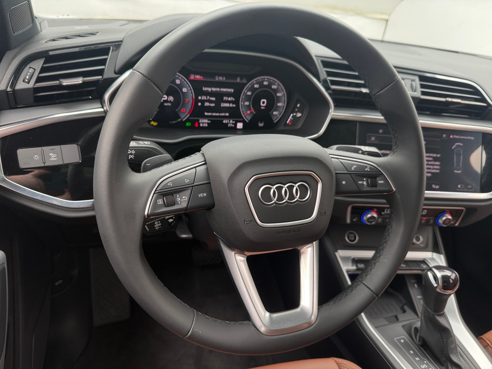 Thumbnail: 2025 Audi Q3 - 5