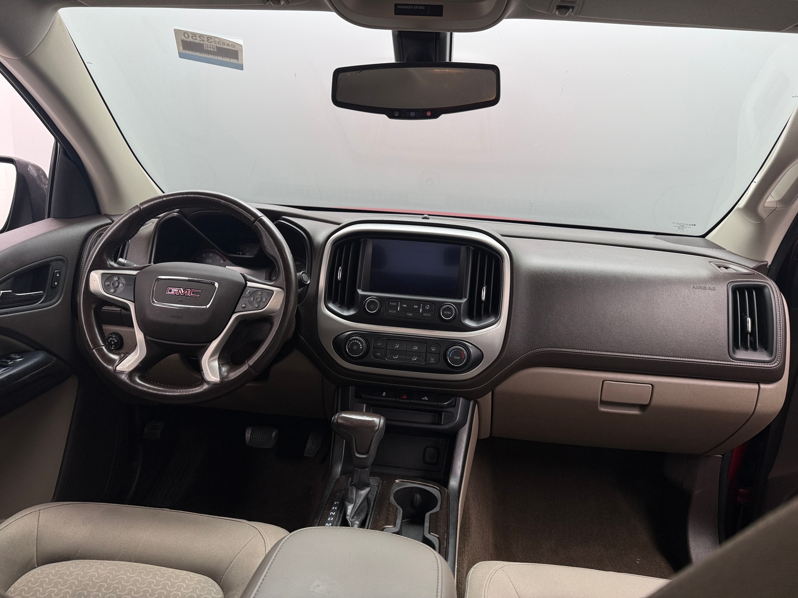 Thumbnail: 2015 GMC Canyon - 3