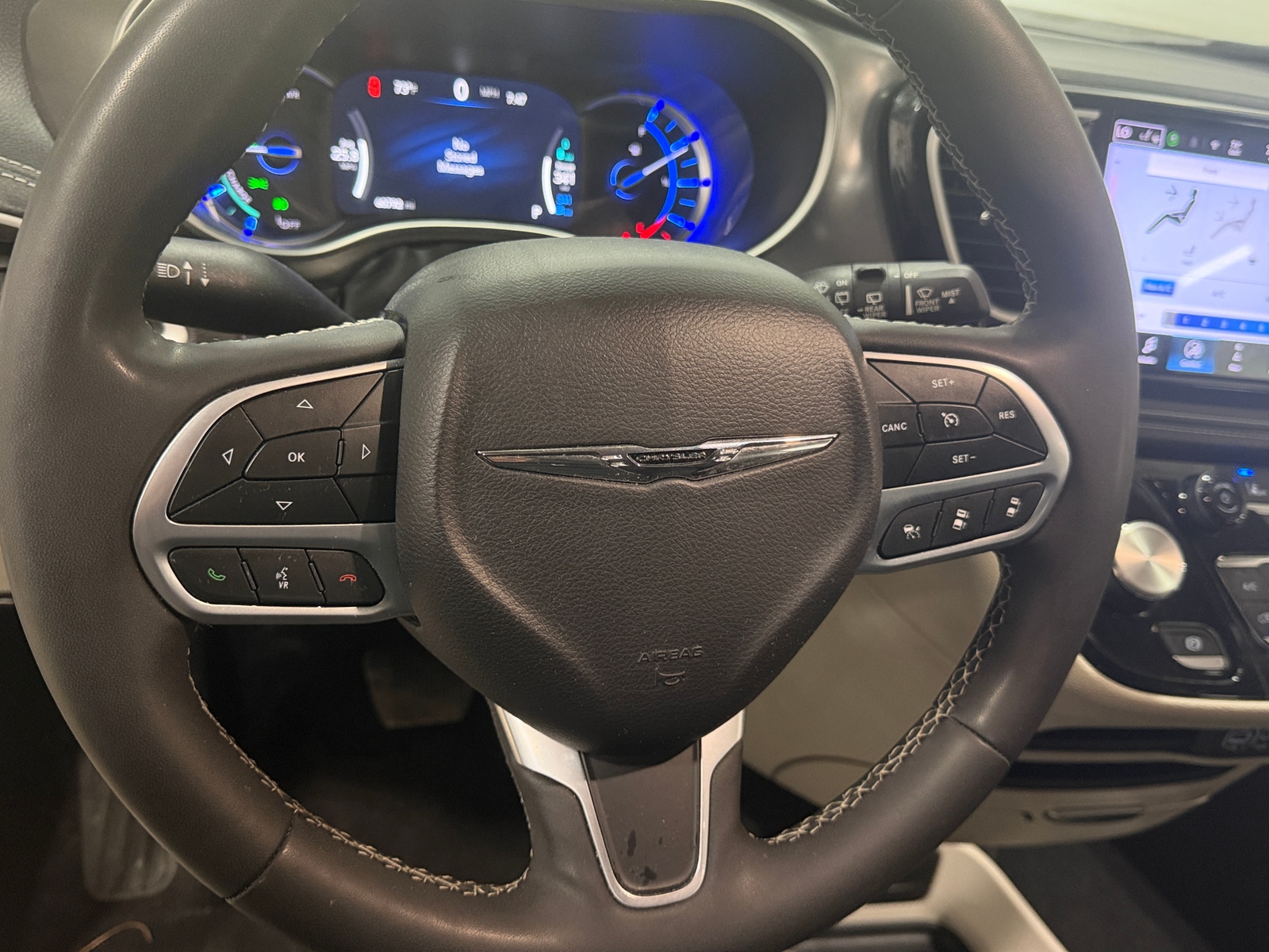 Thumbnail: 2024 Chrysler Pacifica - 4