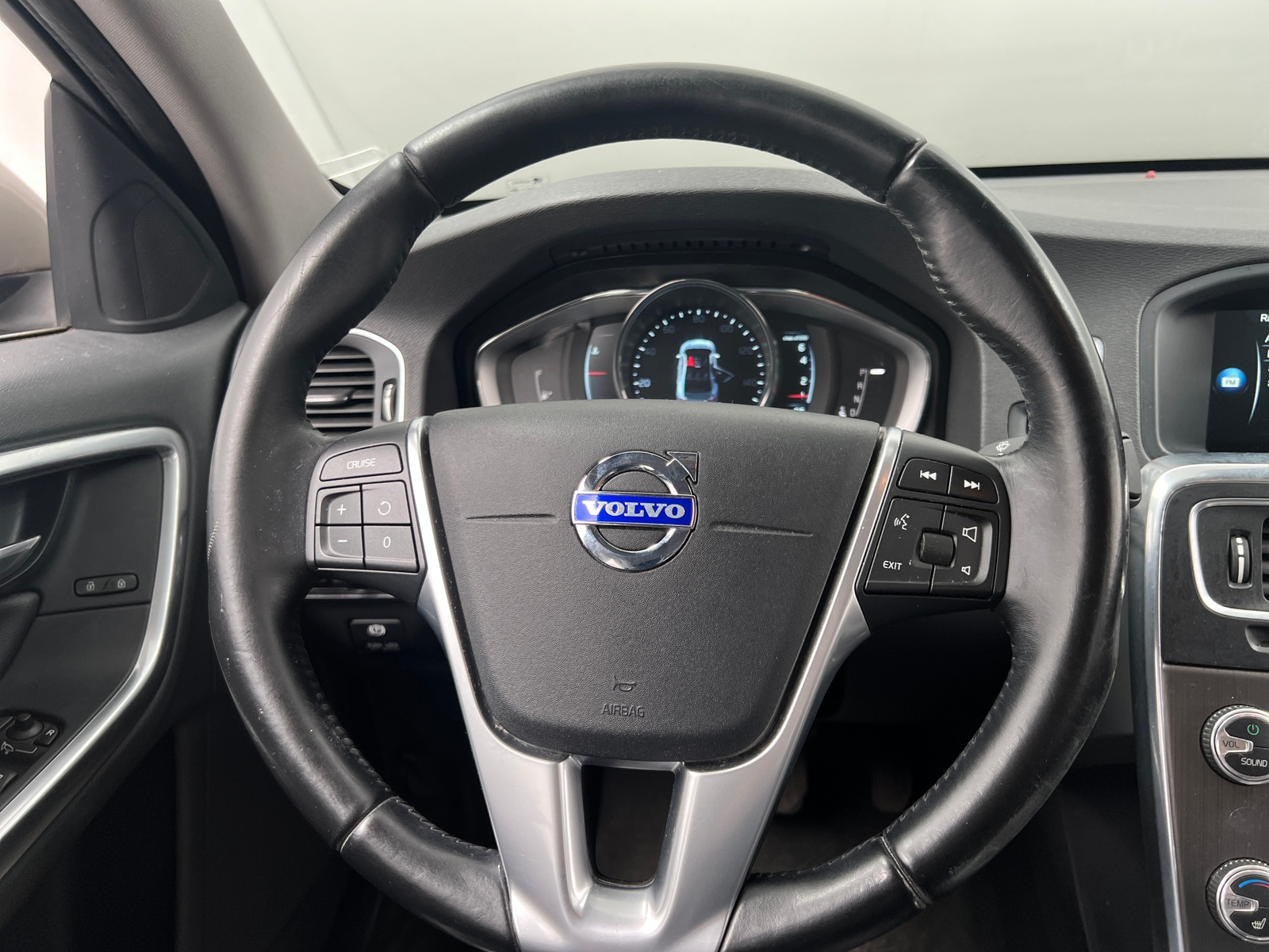 Thumbnail: 2015 Volvo S60 - 4
