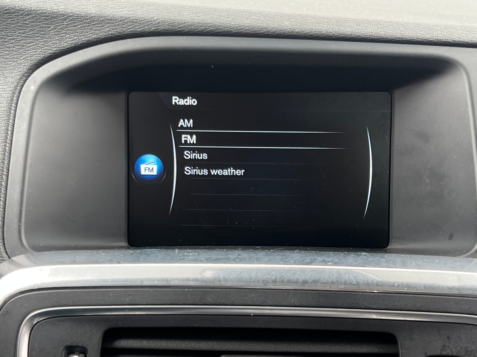 Thumbnail: 2015 Volvo S60 - 3