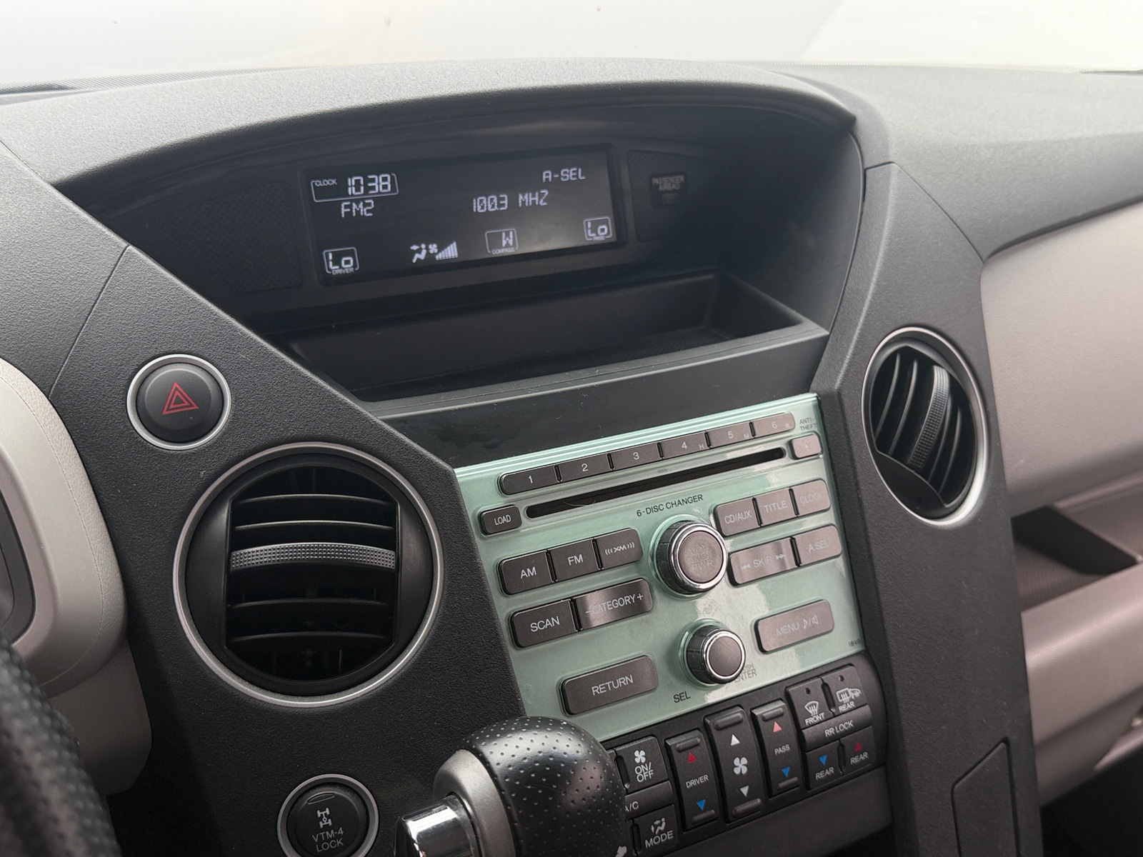 Thumbnail: 2011 Honda Pilot - 4