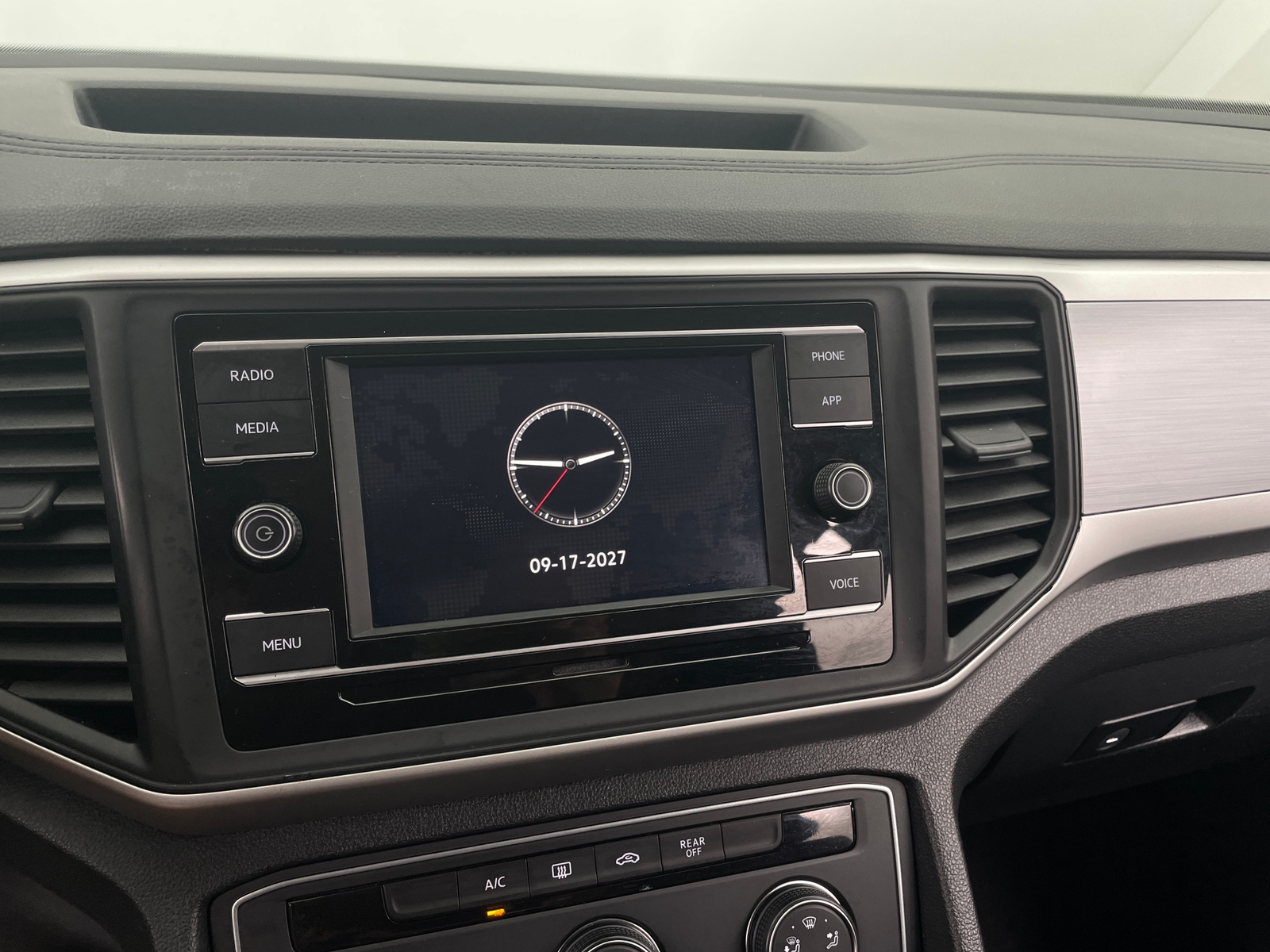 Thumbnail: 2021 Volkswagen Atlas - 4