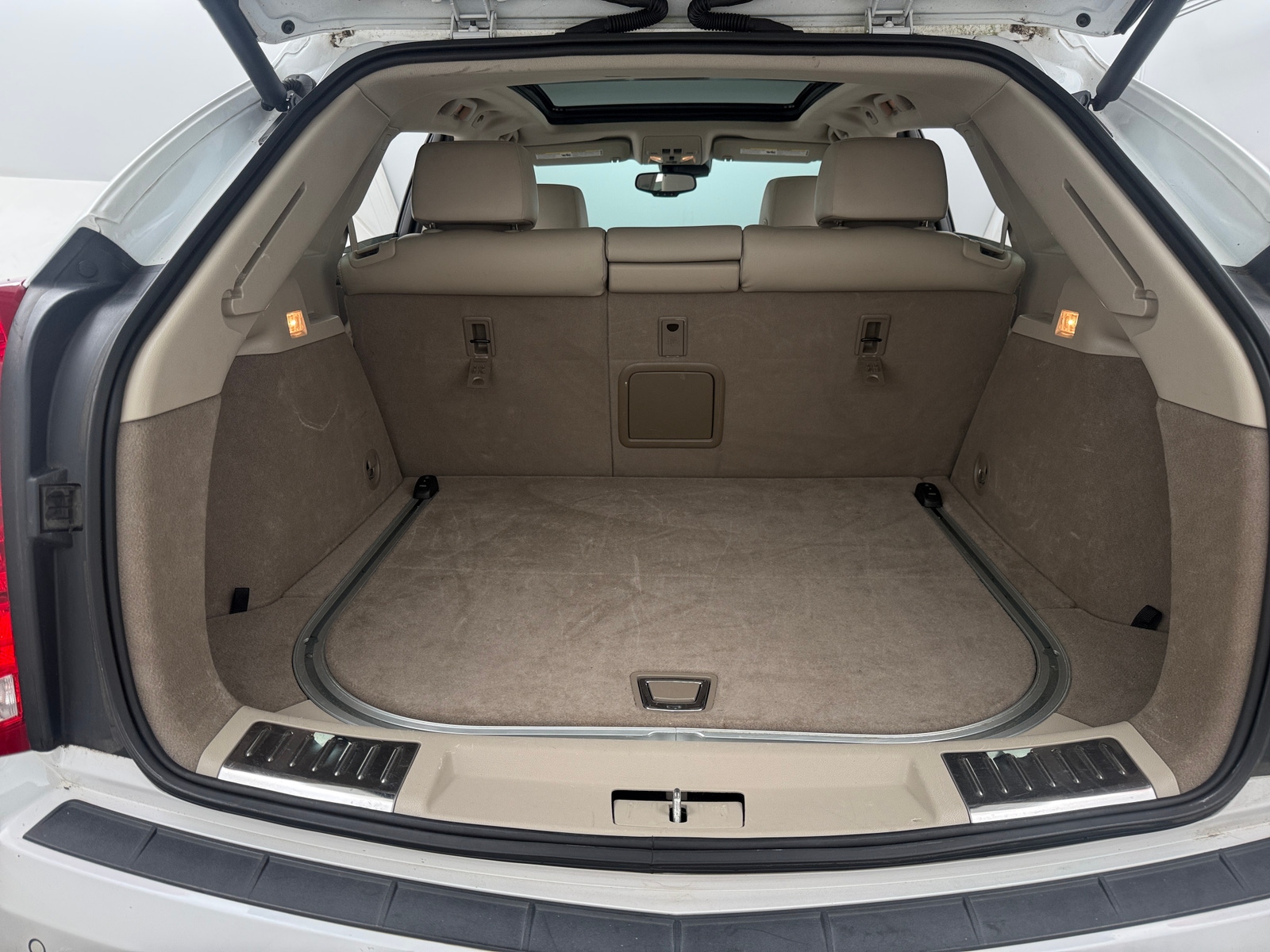 Thumbnail: 2016 Cadillac SRX - 6