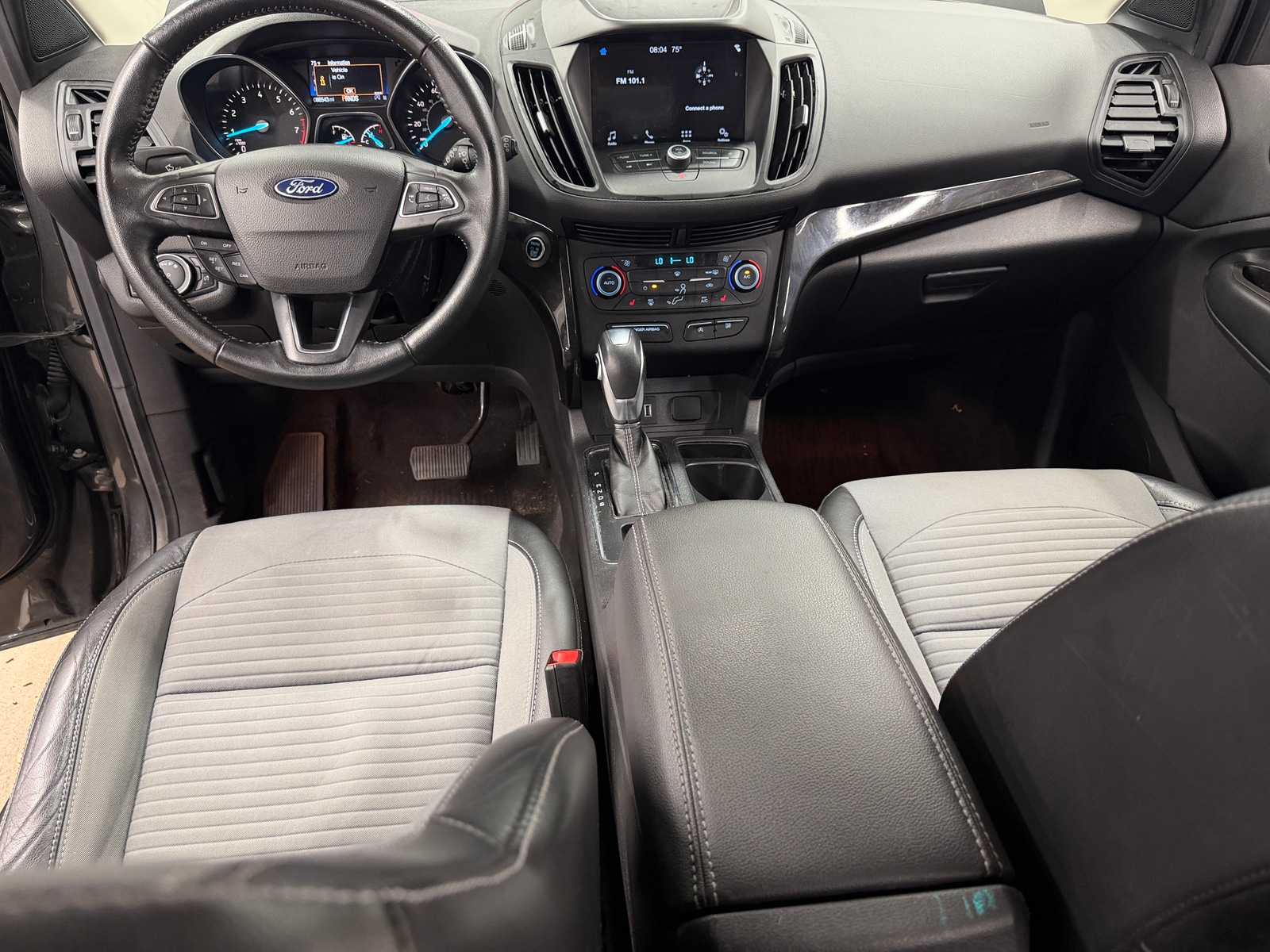 Thumbnail: 2019 Ford Escape - 3