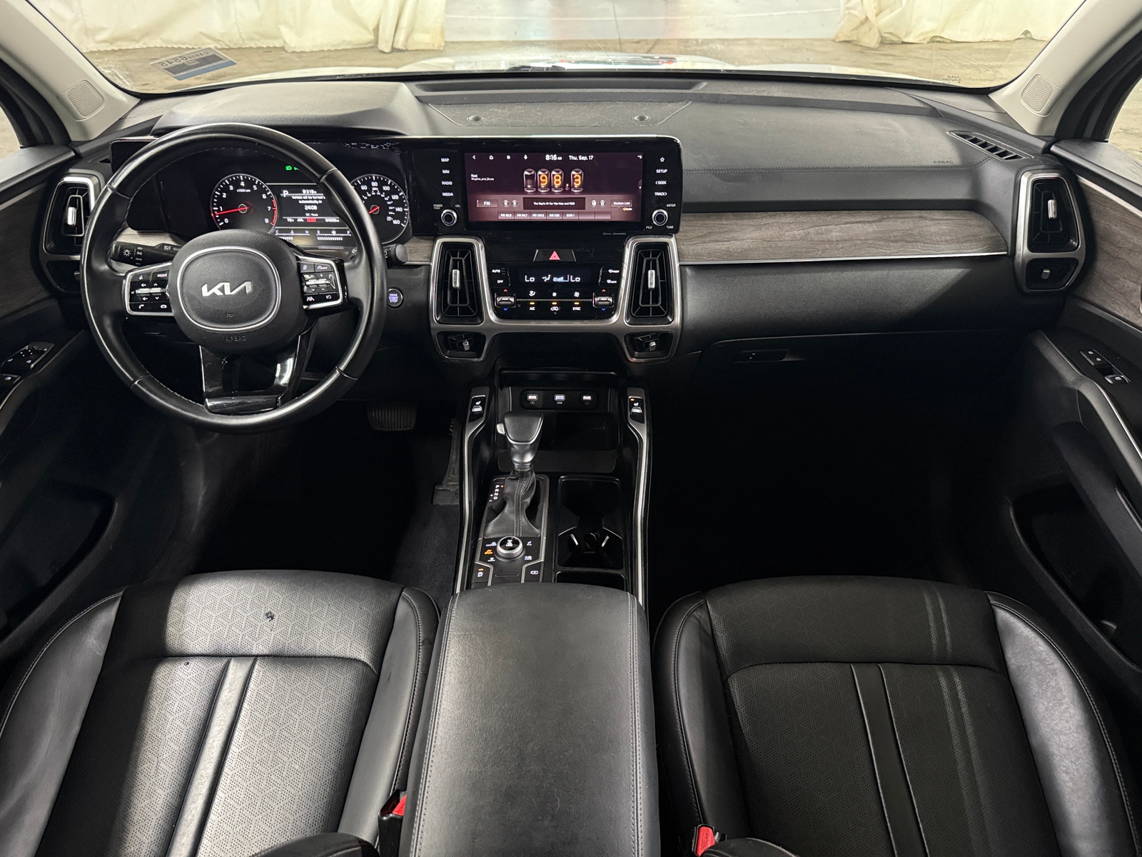 Thumbnail: 2022 Kia Sorento - 2