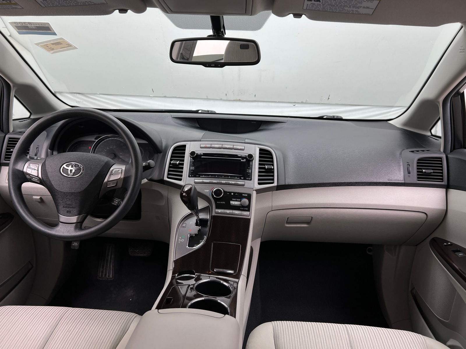 Thumbnail: 2012 Toyota Venza - 3