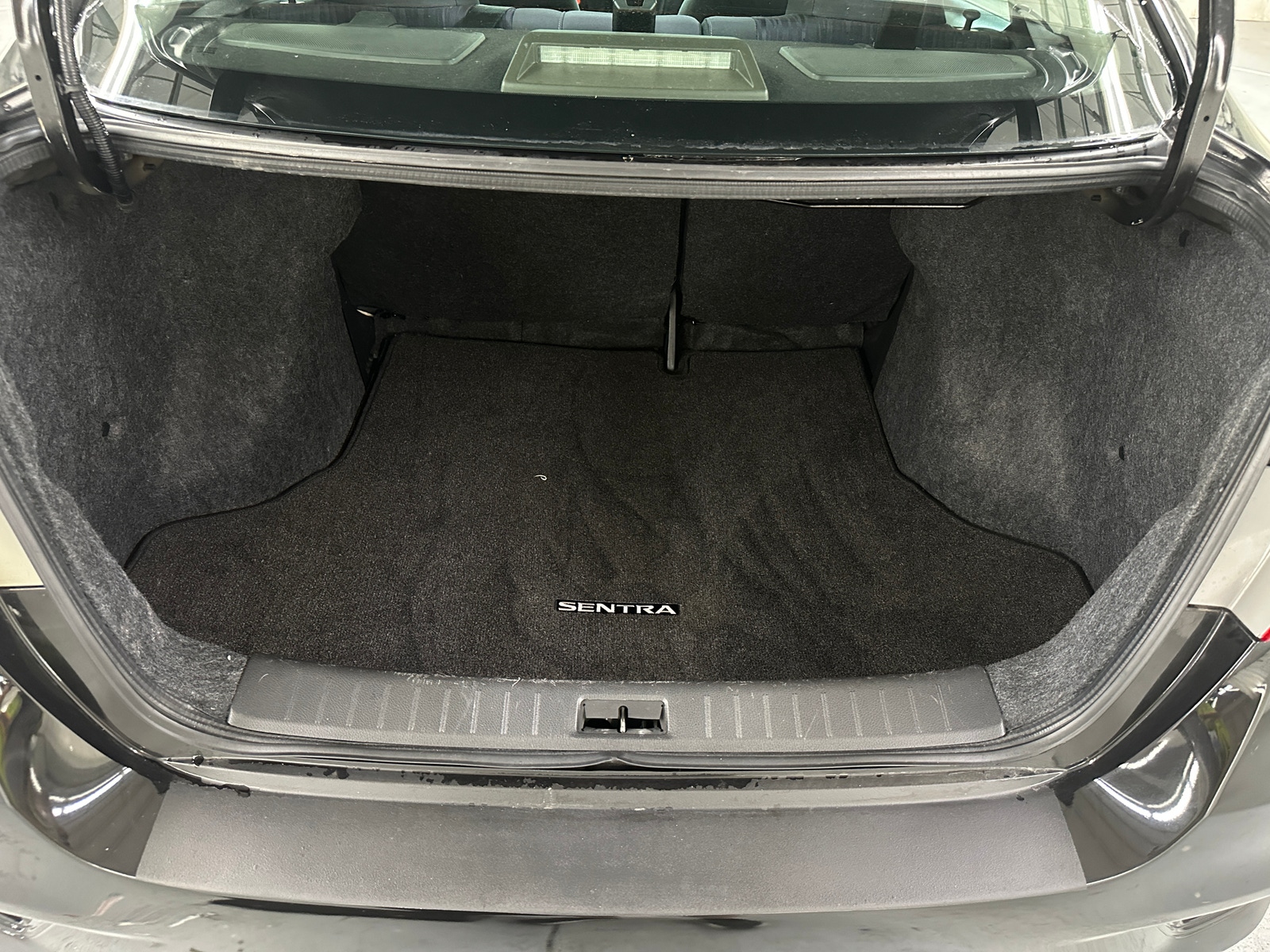 Thumbnail: 2018 Nissan Sentra - 7