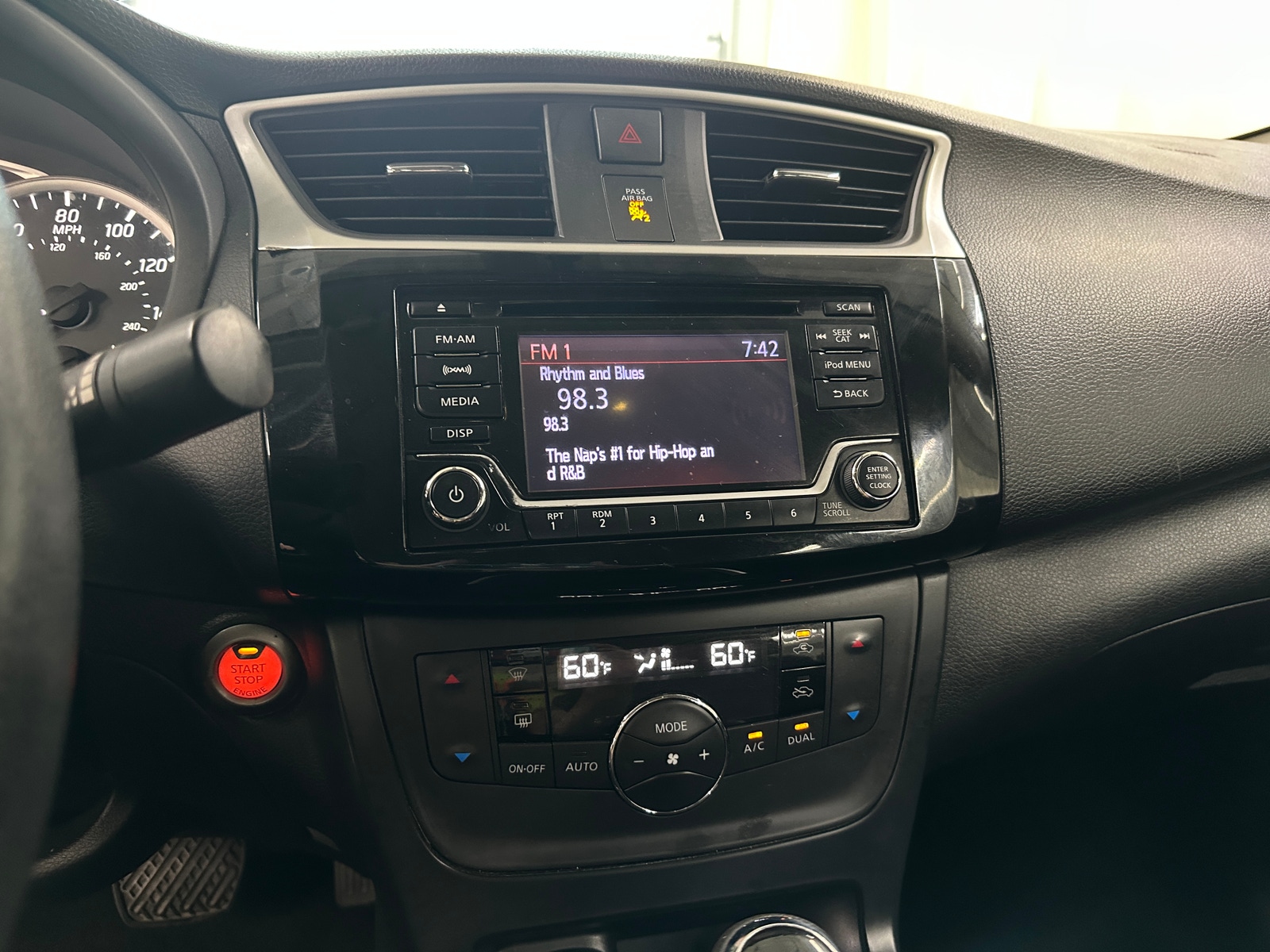 Thumbnail: 2018 Nissan Sentra - 4