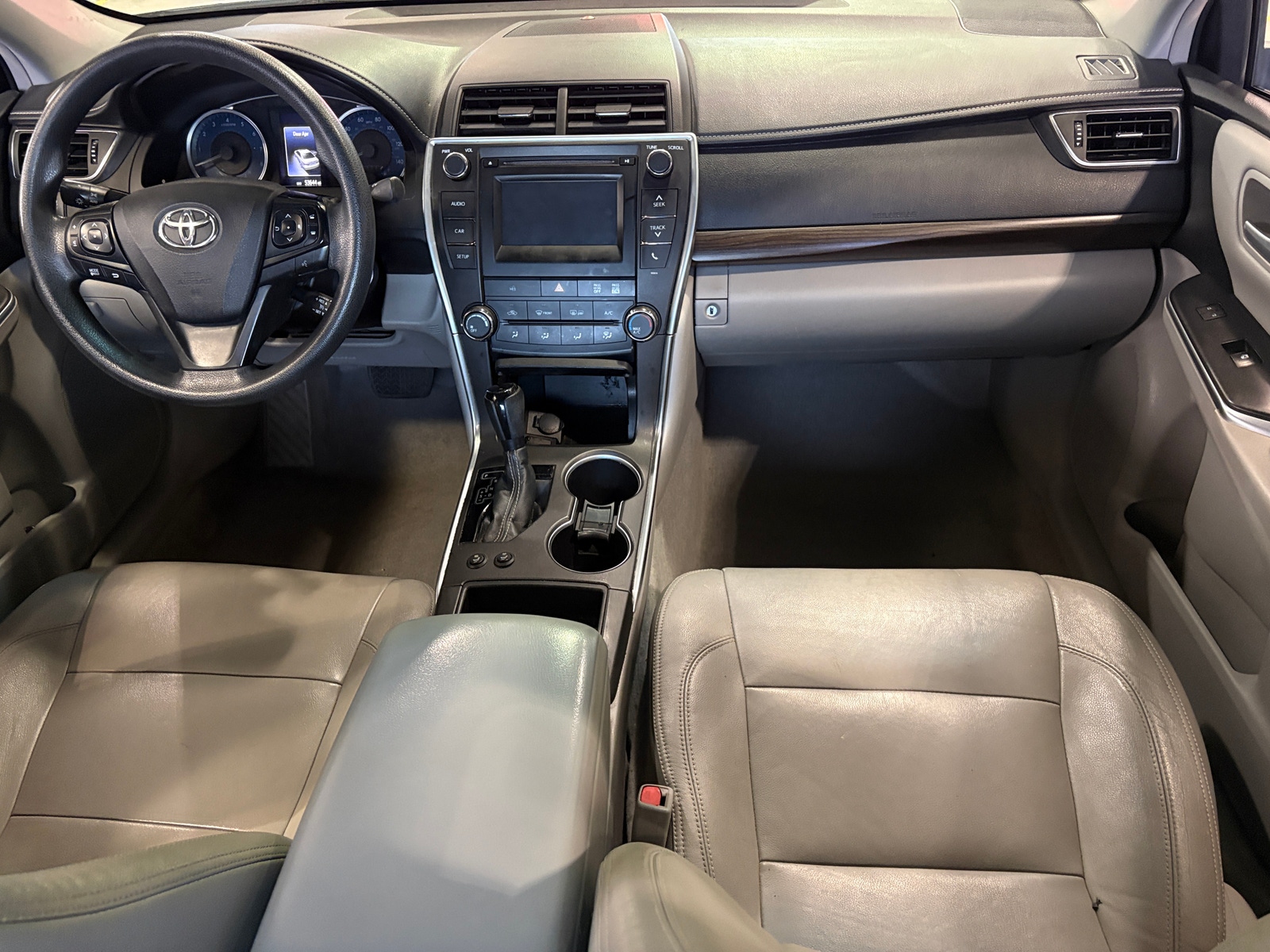 Thumbnail: 2017 Toyota Camry - 3