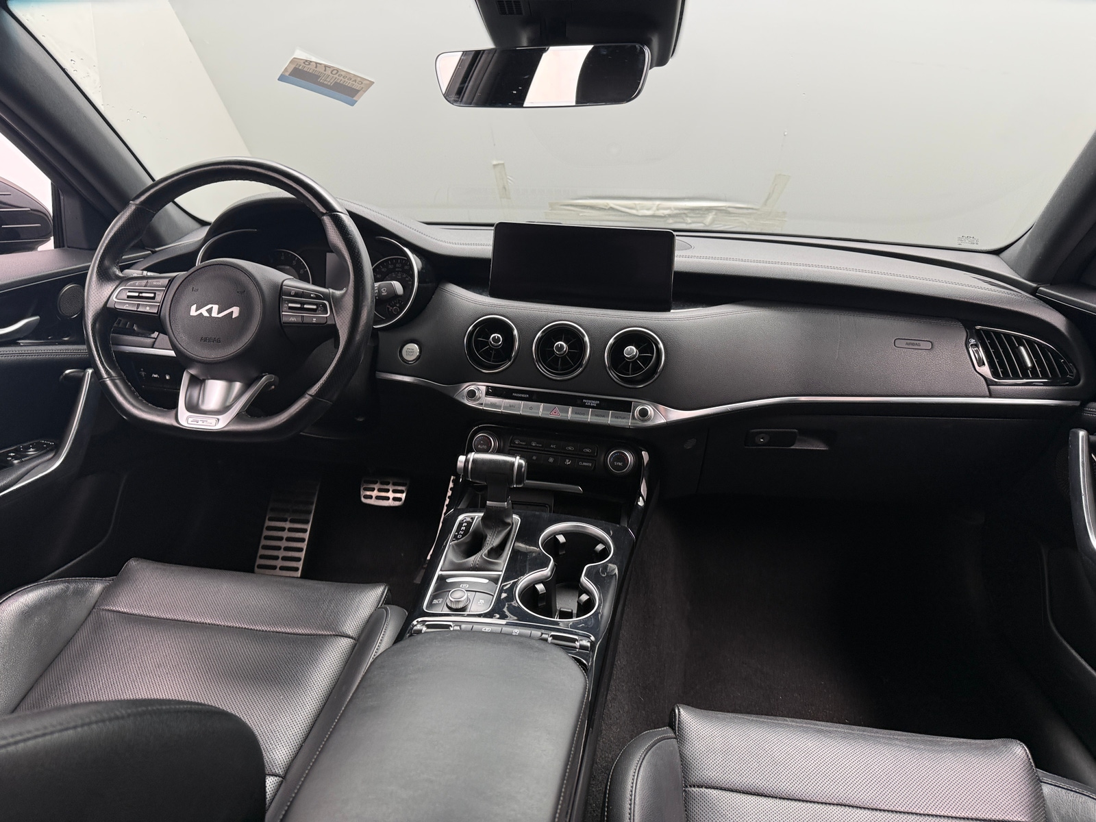 Thumbnail: 2023 Kia Stinger - 2