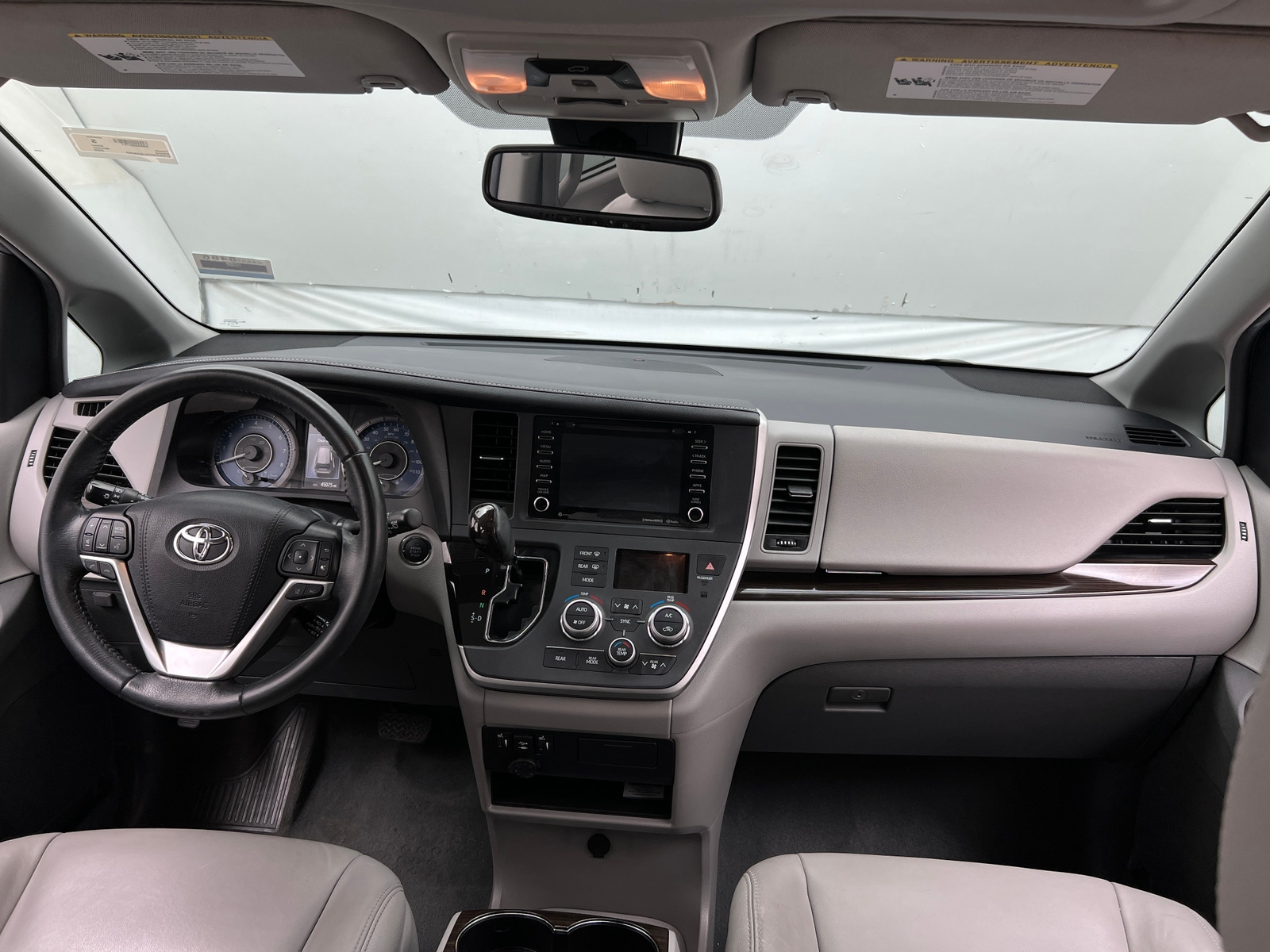 Thumbnail: 2020 Toyota Sienna - 2