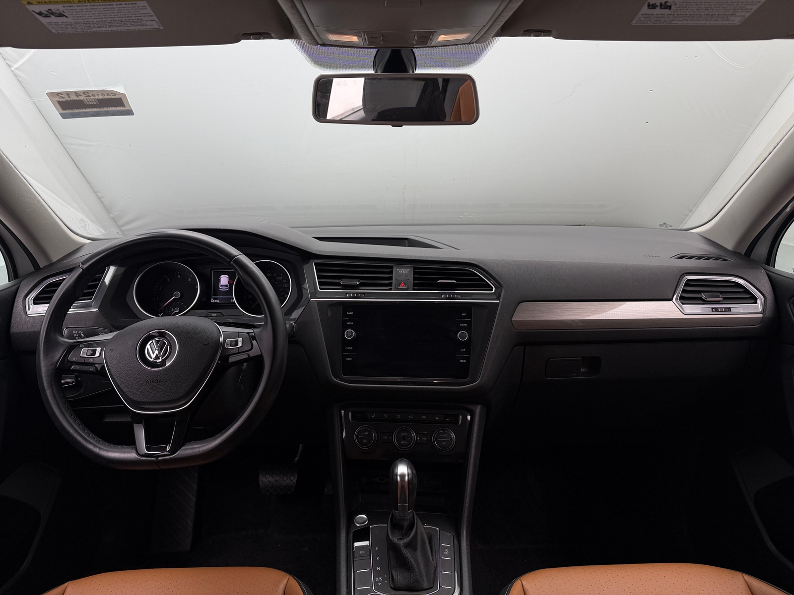 Thumbnail: 2019 Volkswagen Tiguan - 3