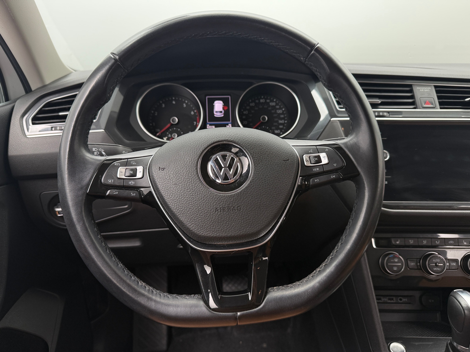 Thumbnail: 2019 Volkswagen Tiguan - 5