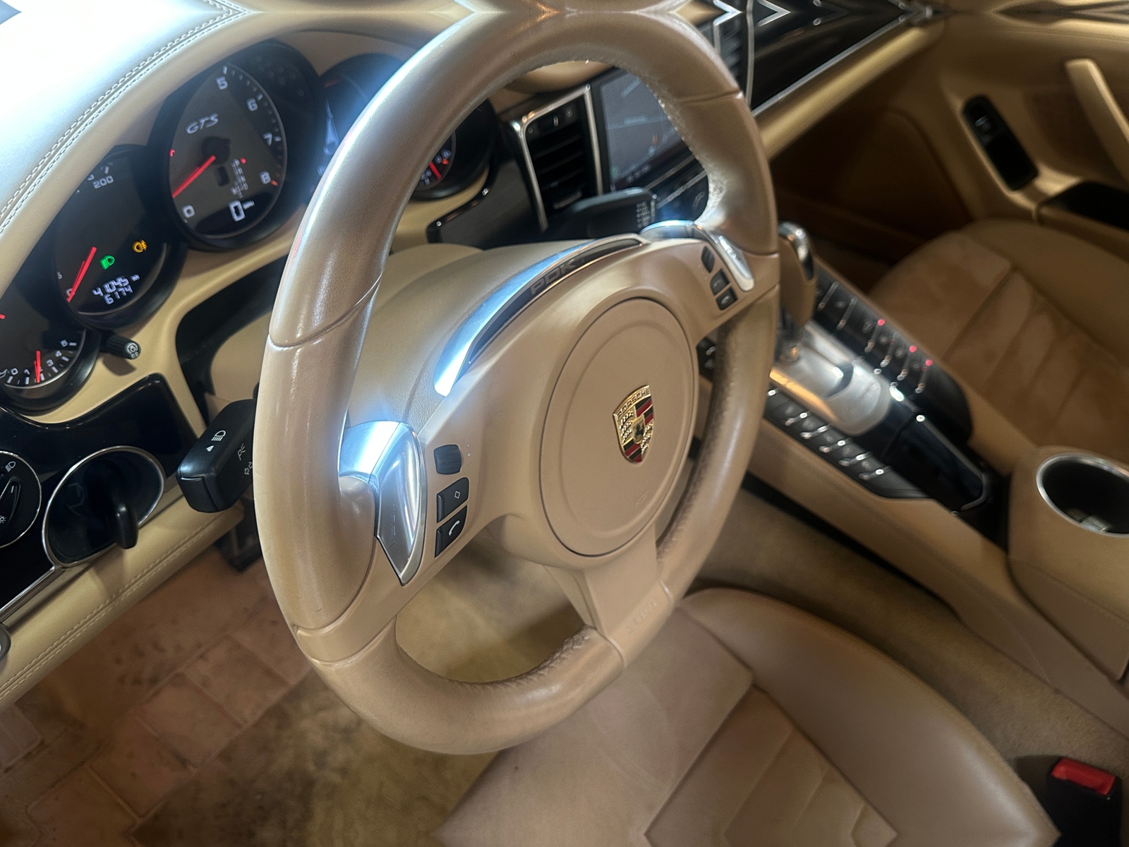 Thumbnail: 2013 Porsche Panamera - 4
