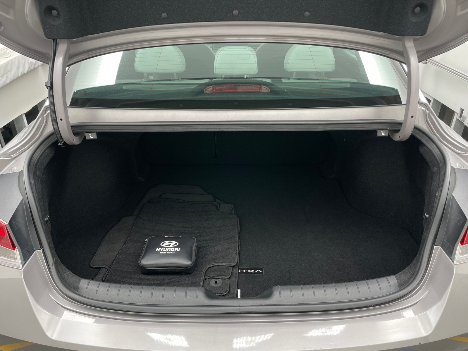 Thumbnail: 2023 Hyundai Elantra - 6