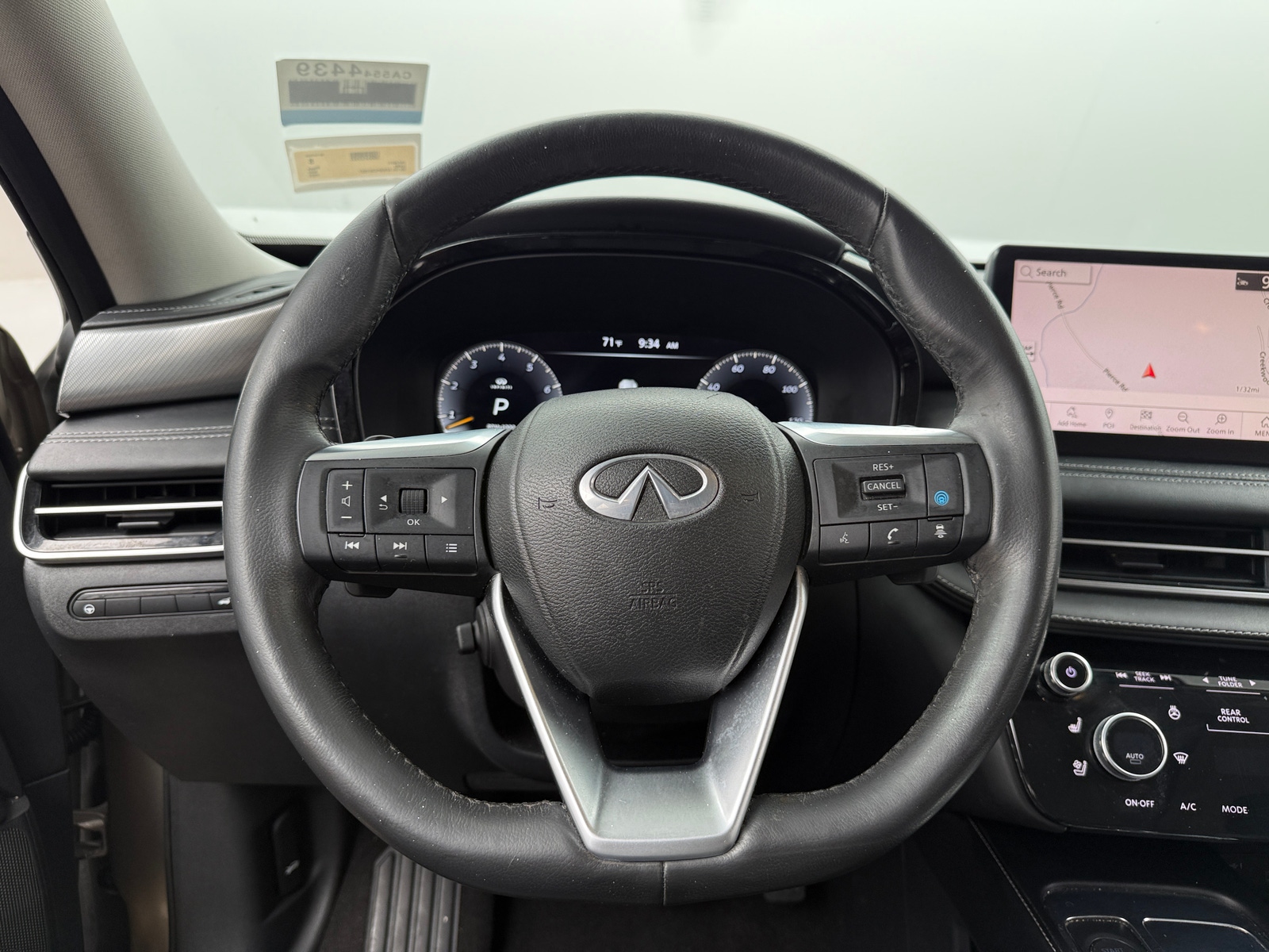 Thumbnail: 2023 INFINITI QX60 - 4
