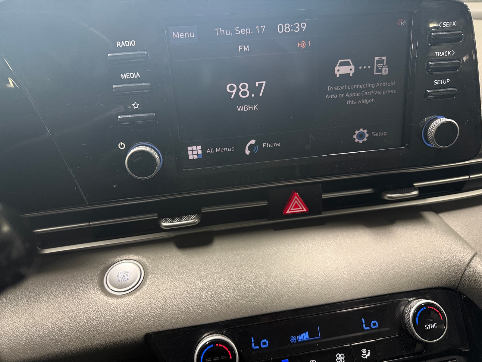 Thumbnail: 2022 Hyundai Elantra - 4