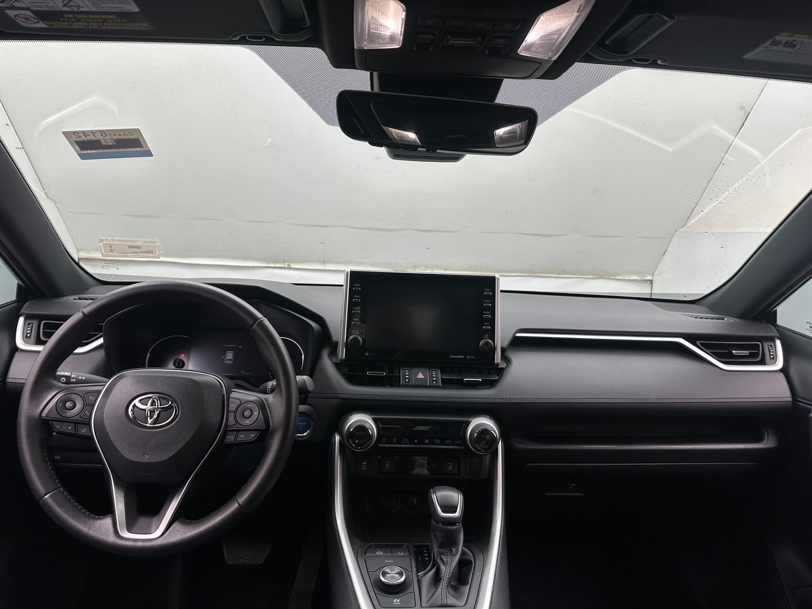 Thumbnail: 2022 Toyota RAV4 - 3