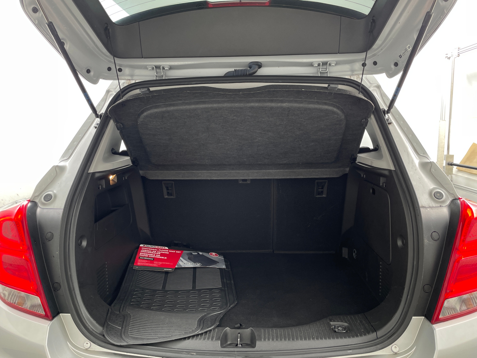 Thumbnail: 2021 Chevrolet Trax - 6