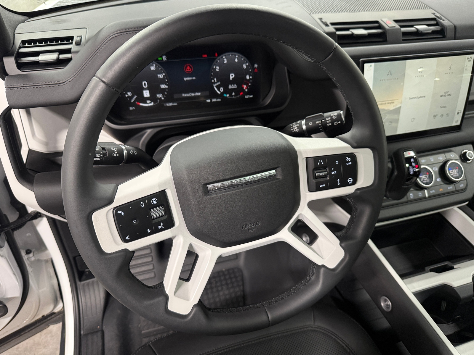 Thumbnail: 2025 Land Rover Defender - 4