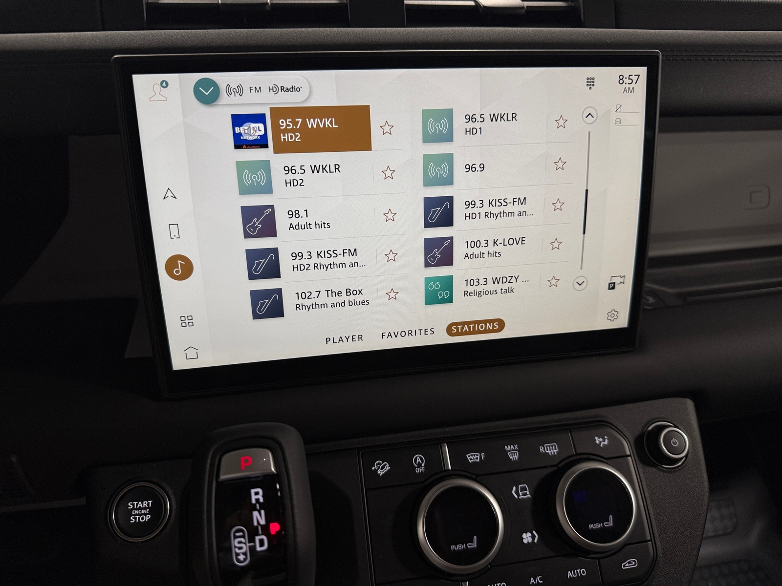 Thumbnail: 2025 Land Rover Defender - 3