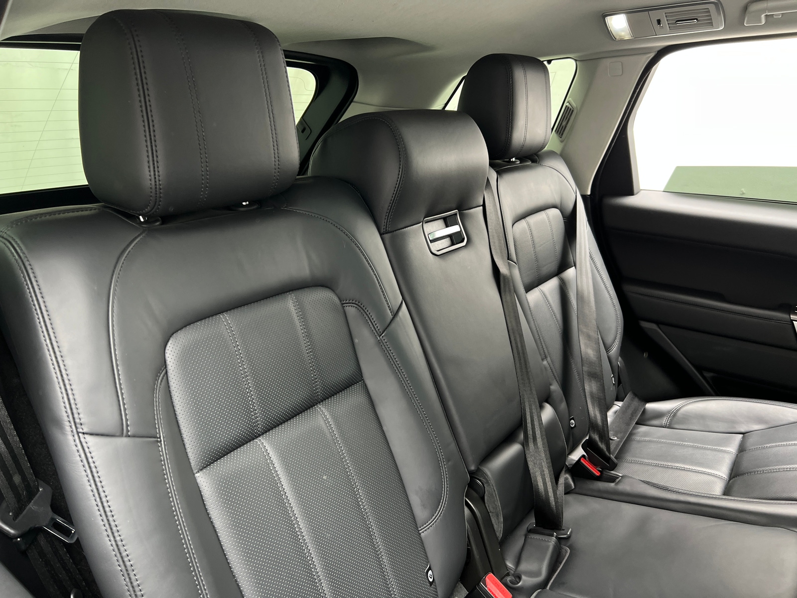 Thumbnail: 2020 Land Rover Range Rover Sport - 6