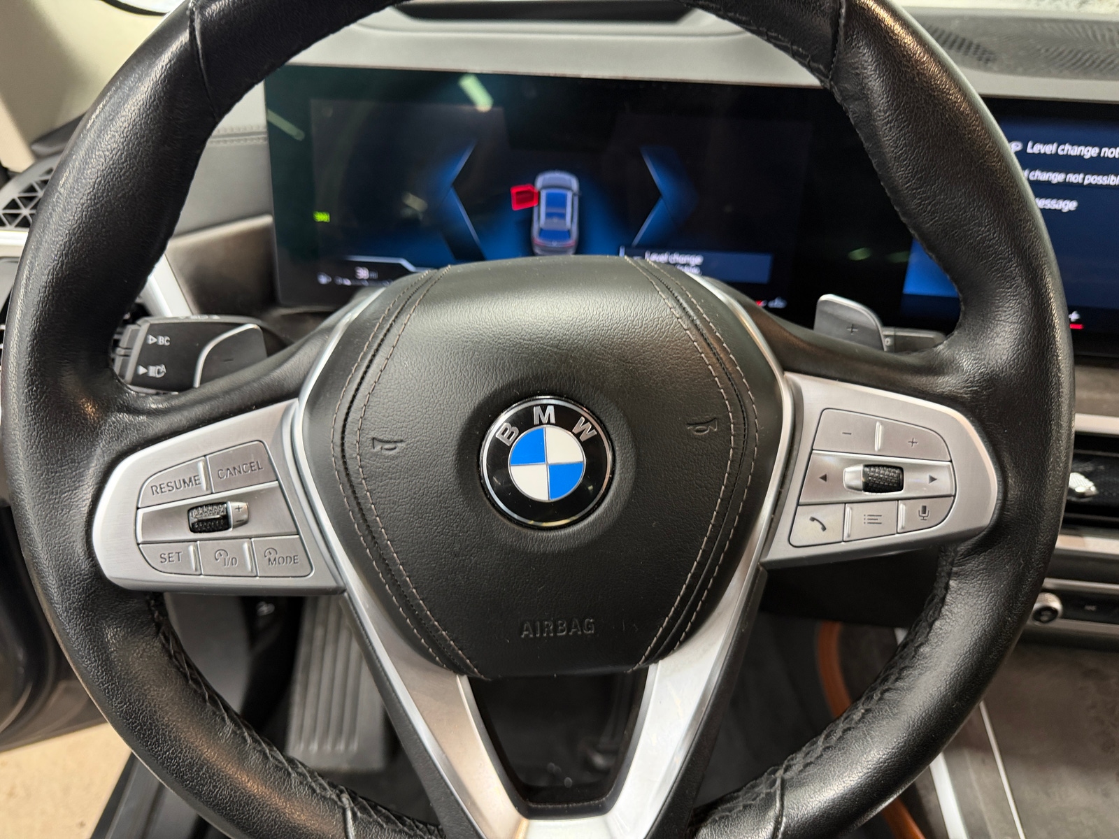 Thumbnail: 2023 BMW X7 - 4
