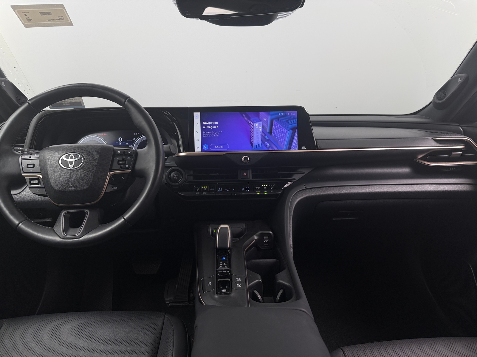 Thumbnail: 2023 Toyota Crown - 3
