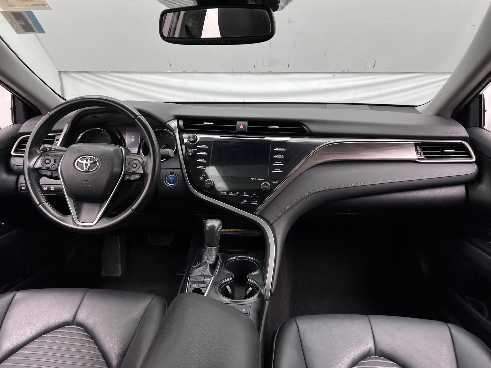 Thumbnail: 2019 Toyota Camry - 3