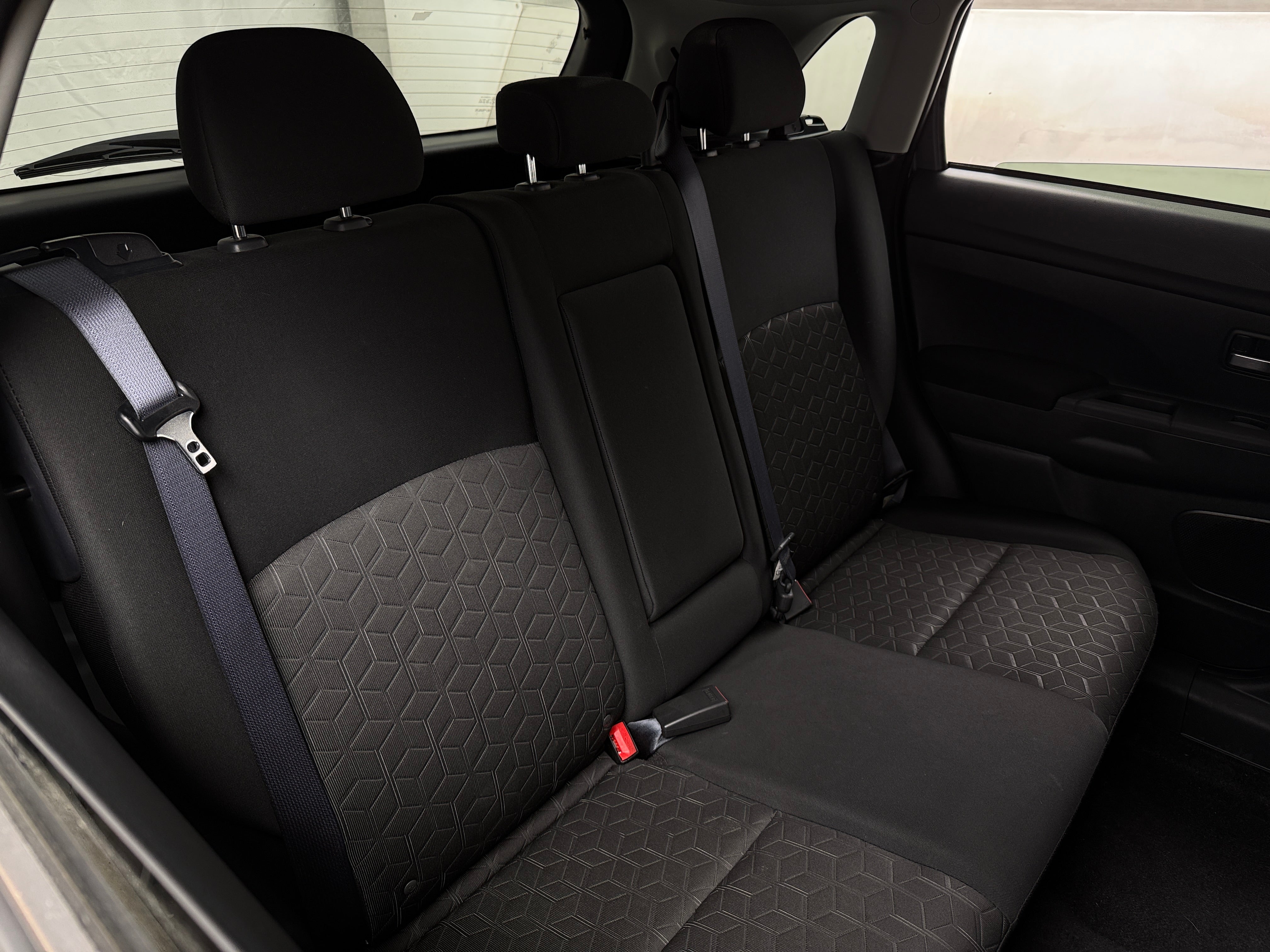 2025 Mitsubishi Outlander Sport ES