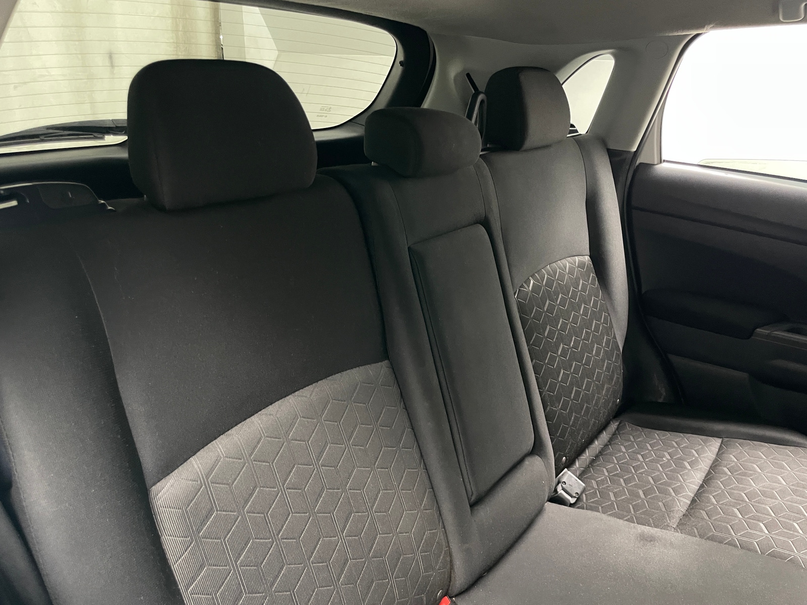 Thumbnail: 2021 Mitsubishi Outlander Sport - 6