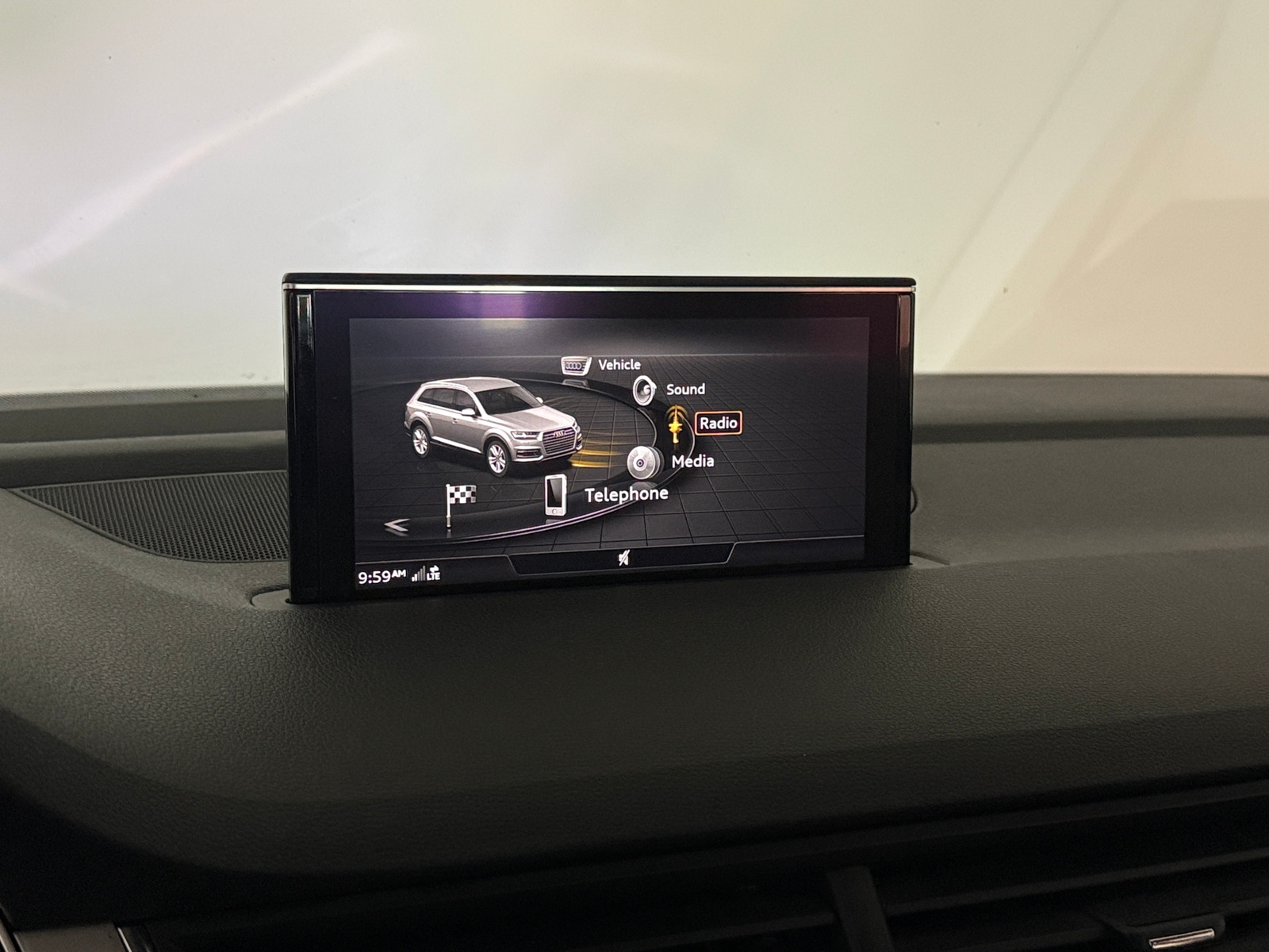 Thumbnail: 2019 Audi Q7 - 4