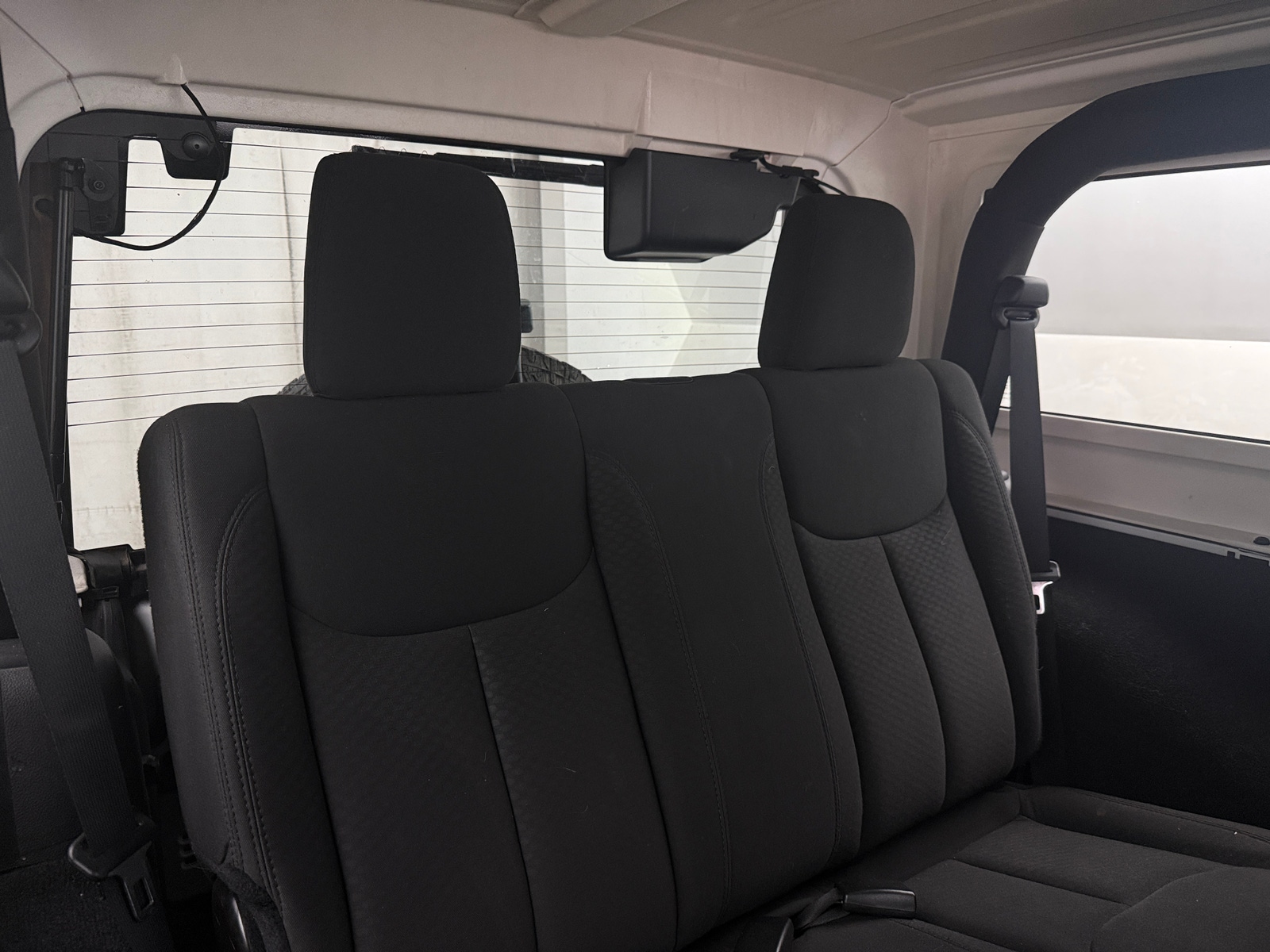 Thumbnail: 2015 Jeep Wrangler - 6