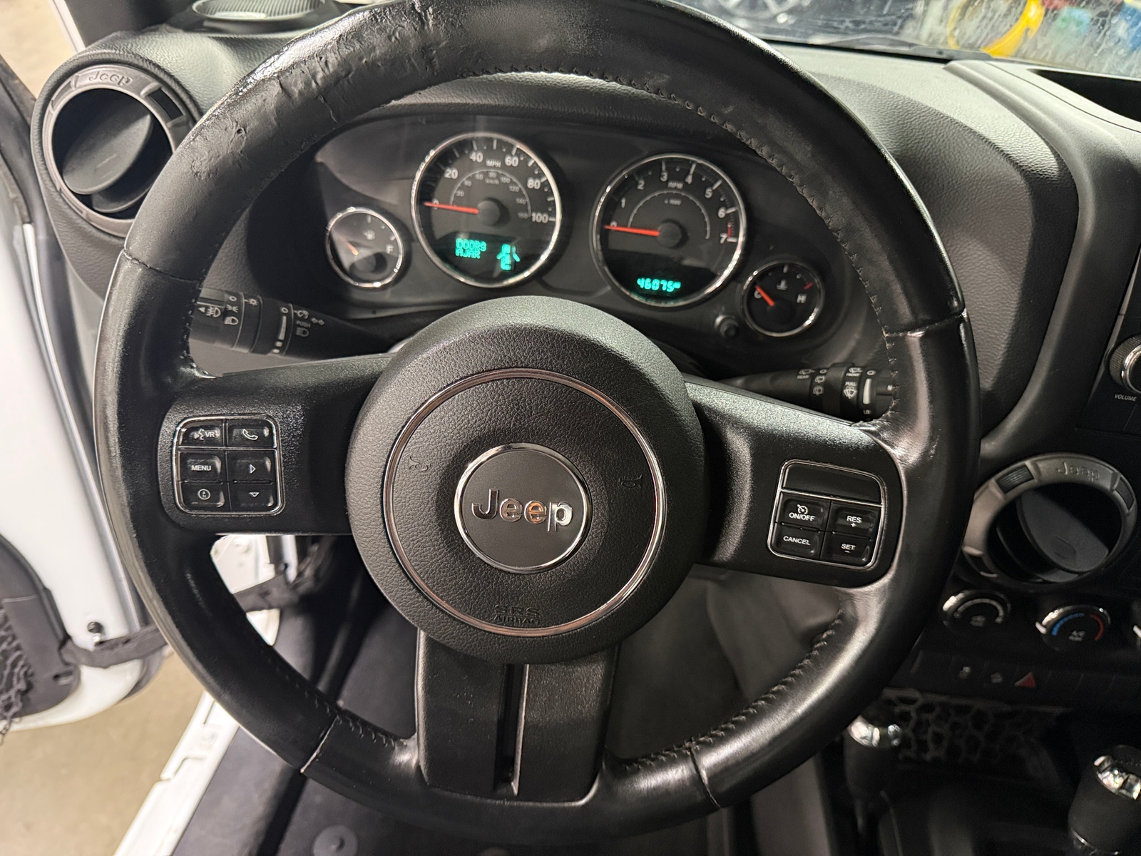 Thumbnail: 2015 Jeep Wrangler - 5