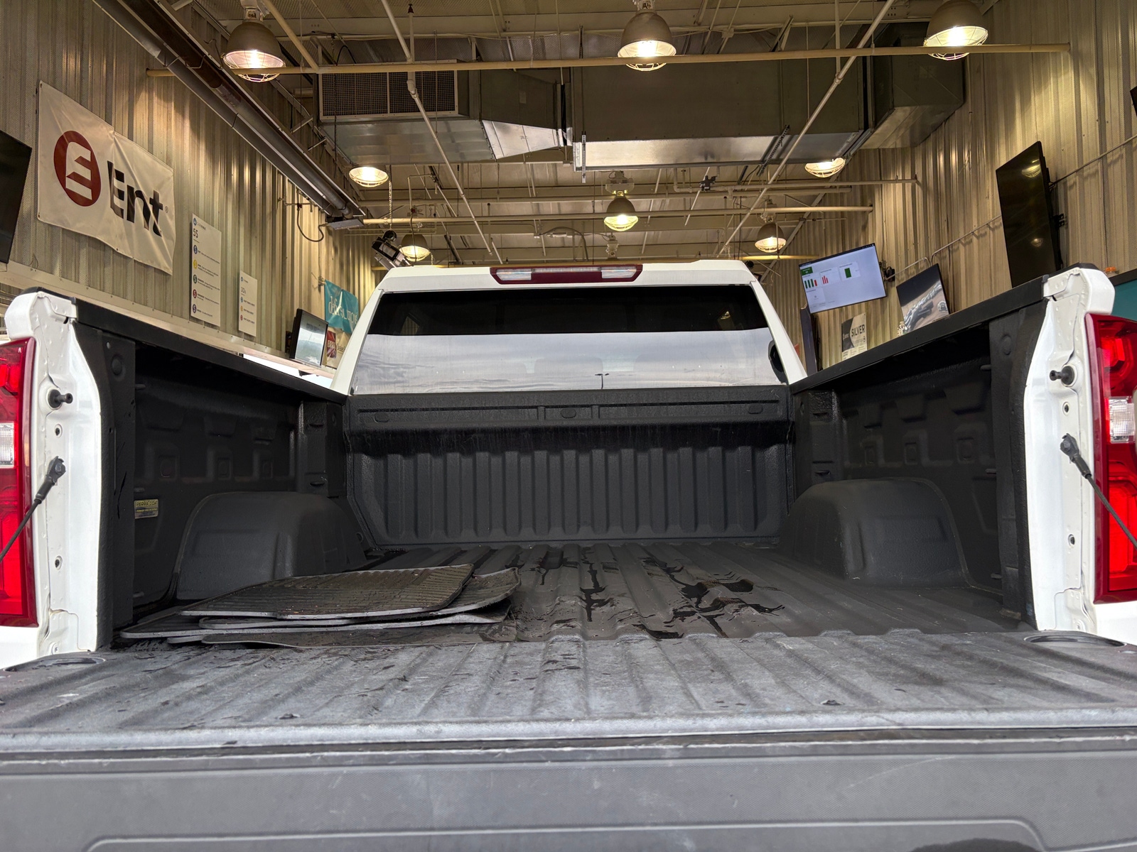 Thumbnail: 2020 Chevrolet Silverado 1500 - 7
