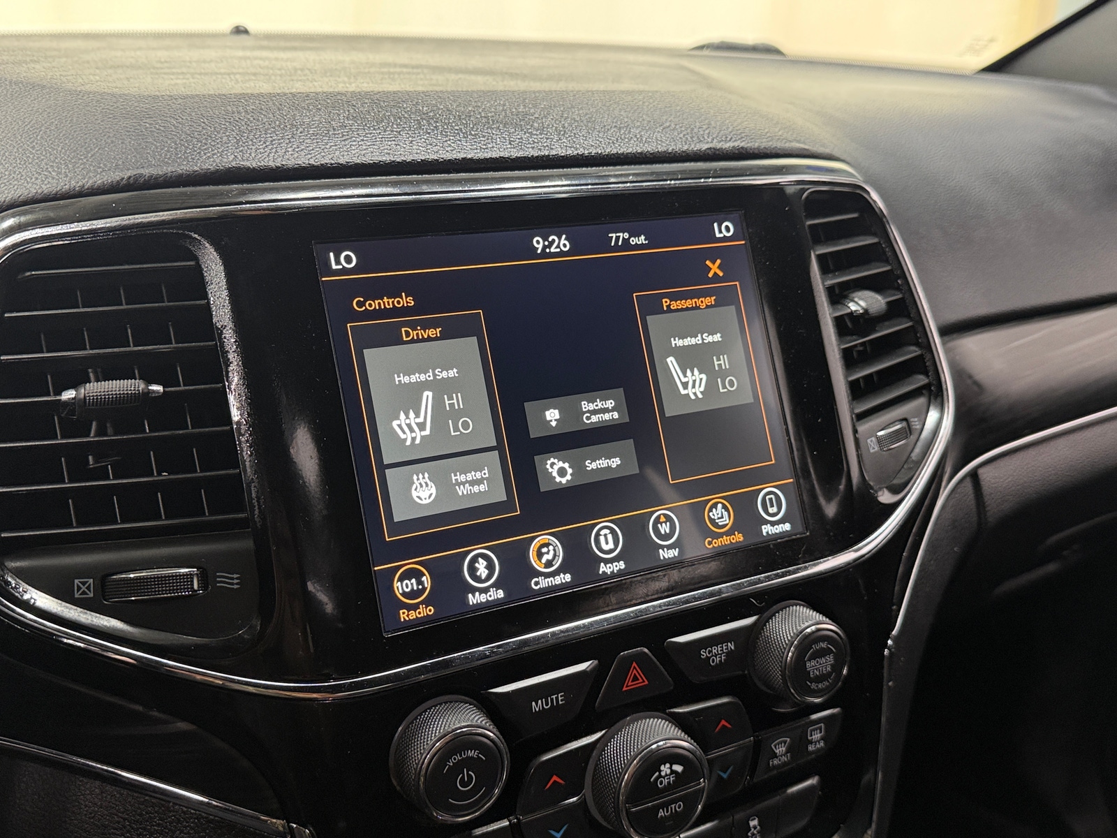 Thumbnail: 2019 Jeep Grand Cherokee - 3
