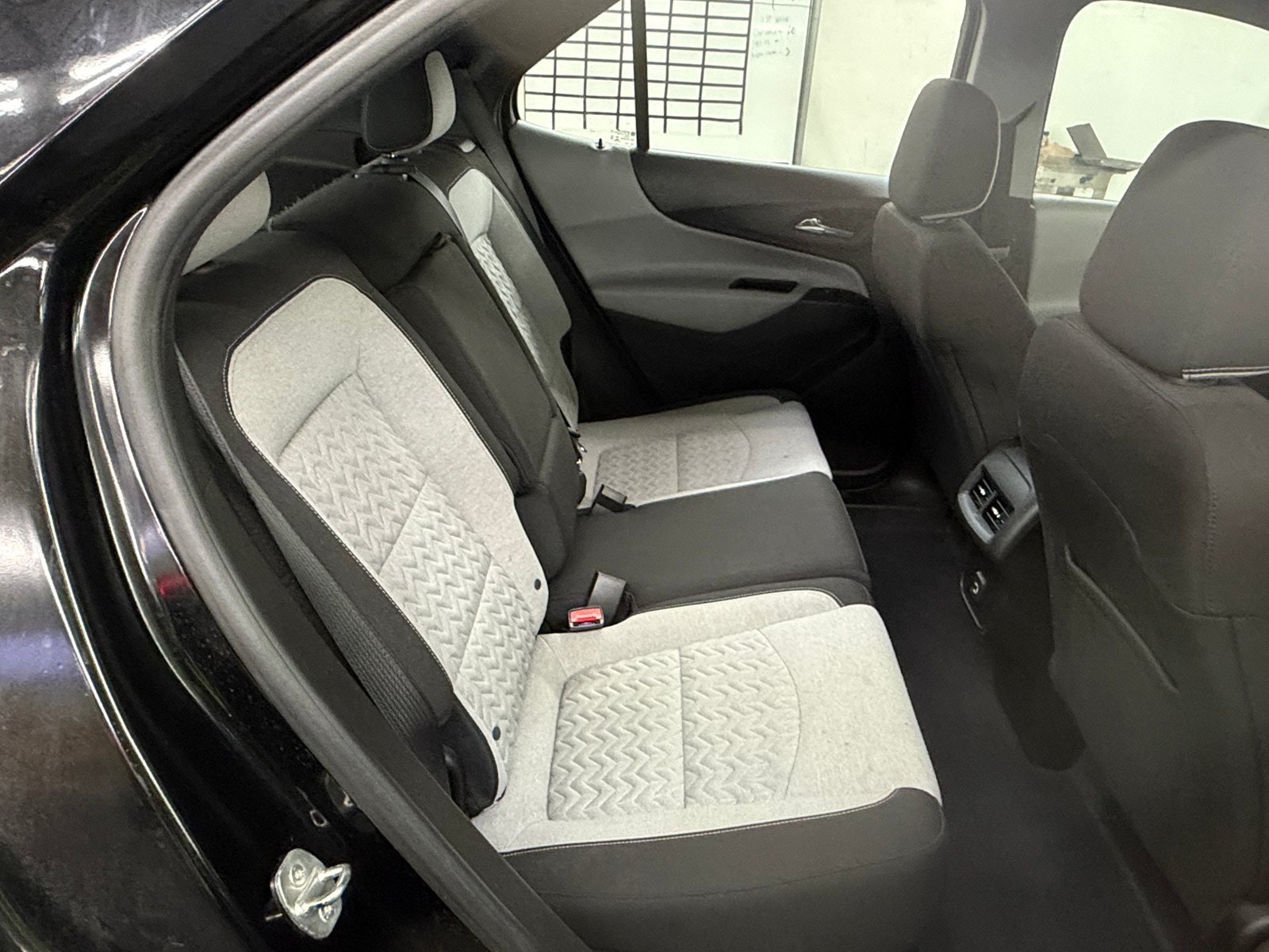 Thumbnail: 2022 Chevrolet Equinox - 6